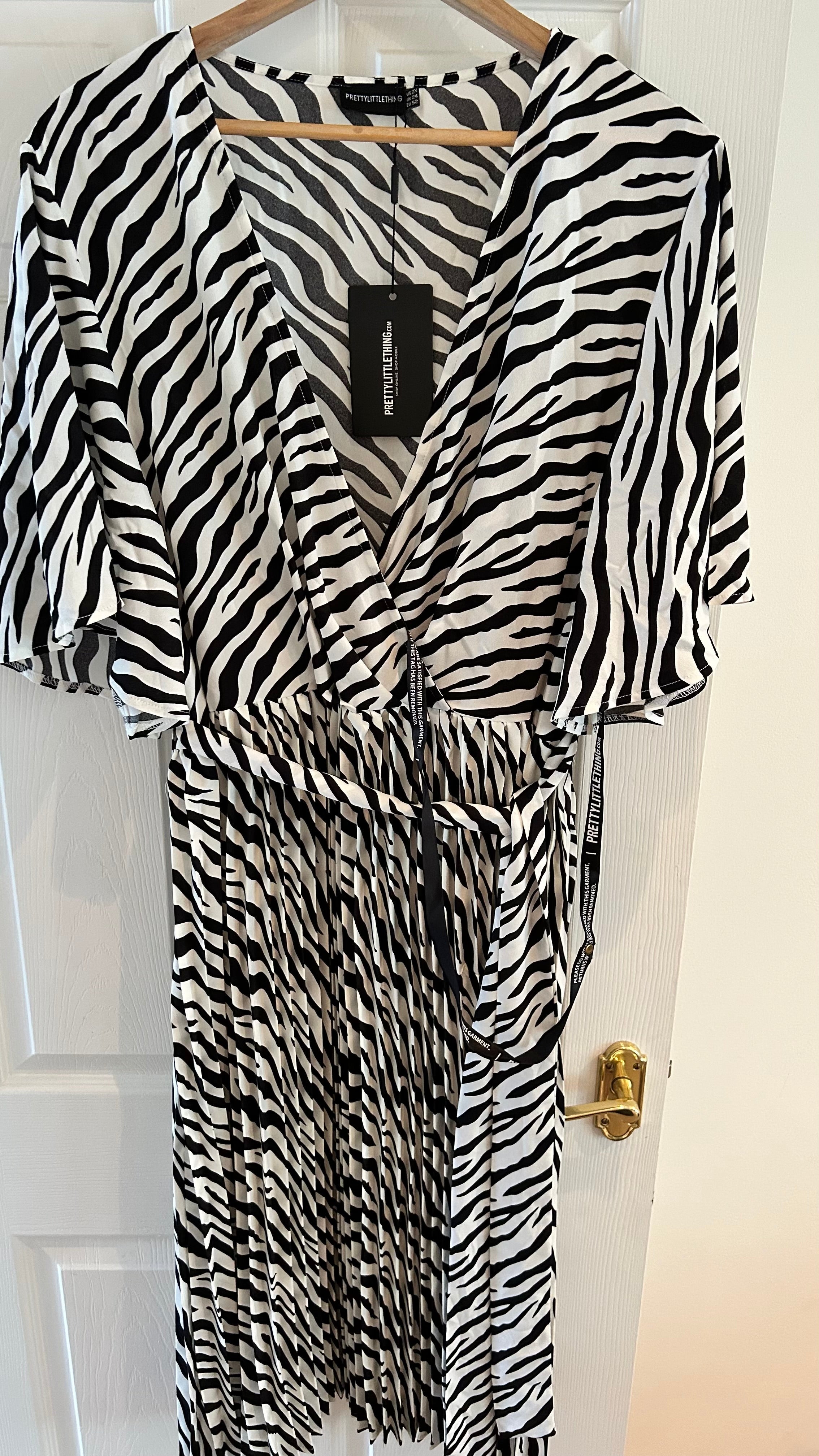 Animal print dress pretty little outlet thing