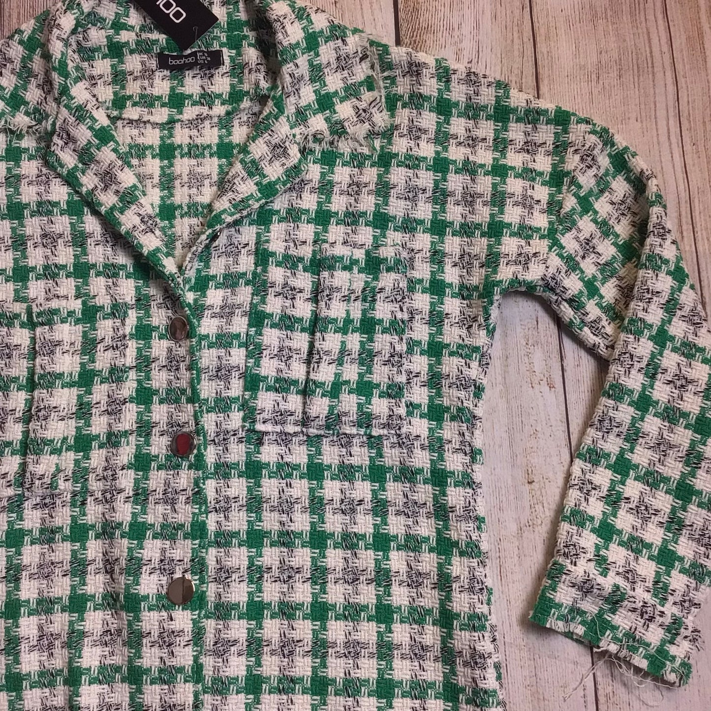 BNWT Boohoo Green & White Boucle Frayed Hem Checked Shacket Size 10