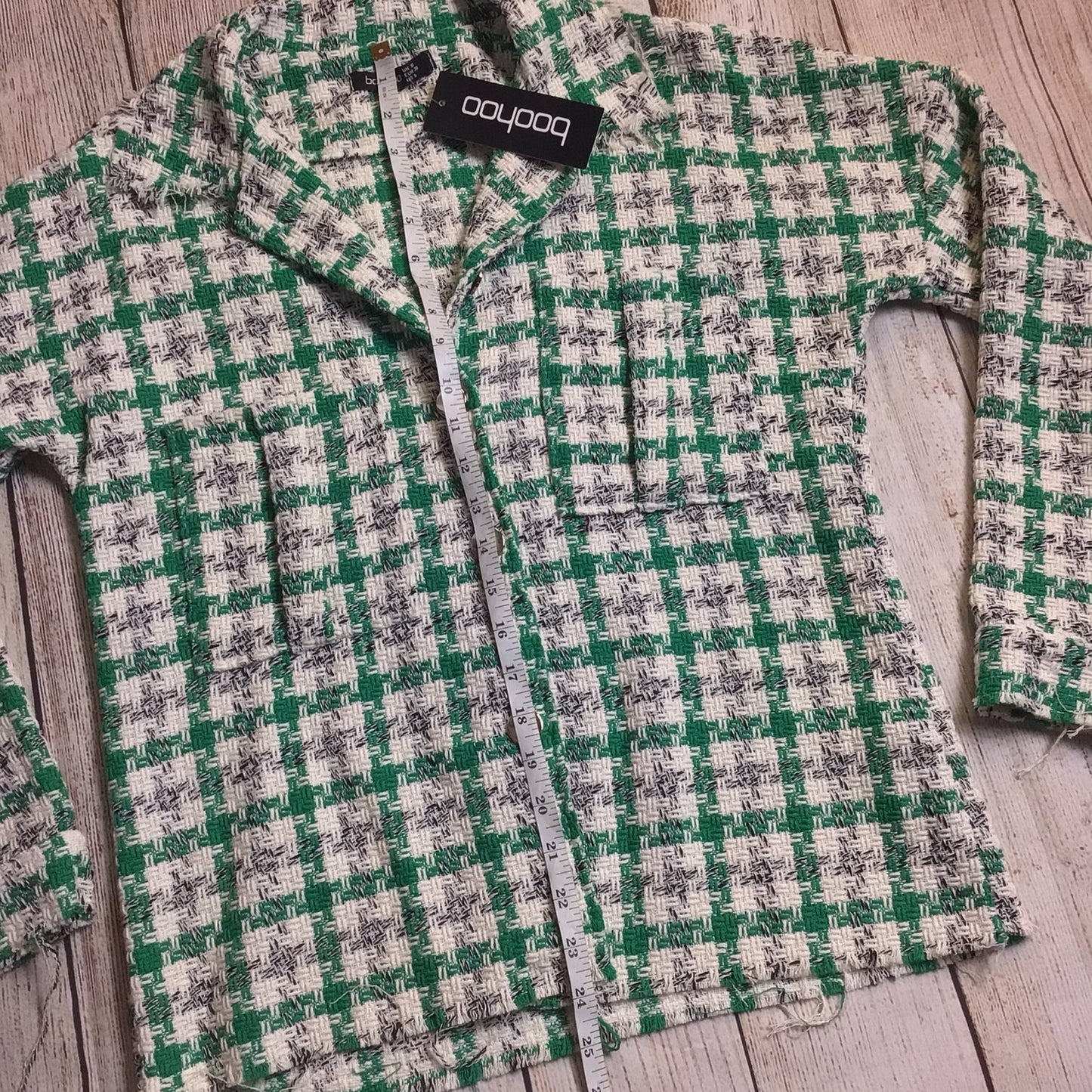 BNWT Boohoo Green & White Boucle Frayed Hem Checked Shacket Size 10