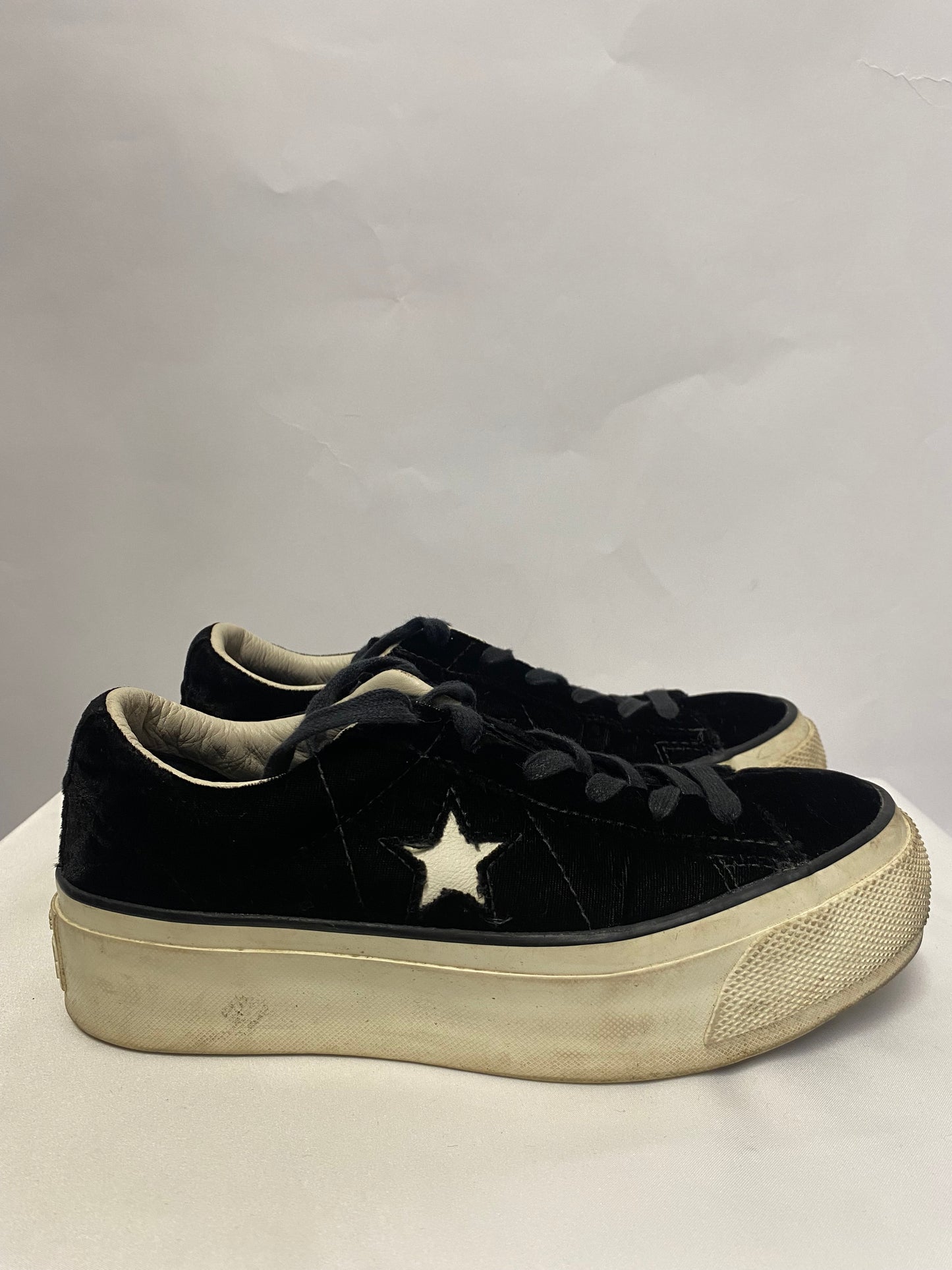 Converse Black Velvet One Star Lace Up Platform Trainers 4