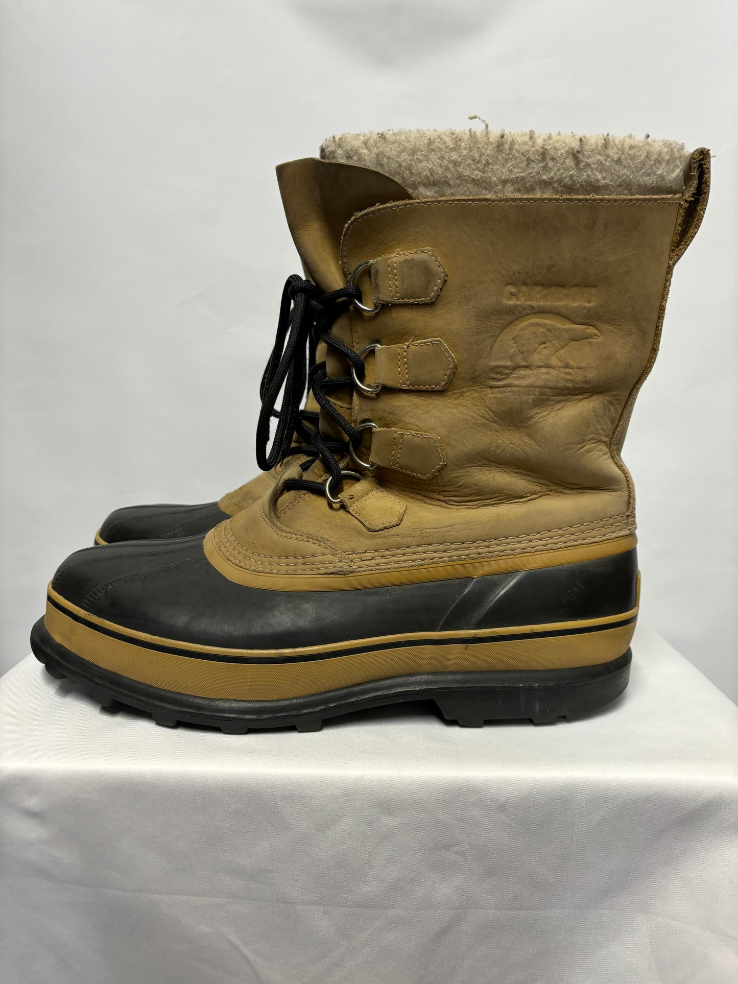 Sorel Beige Caribou Snow Boots 10