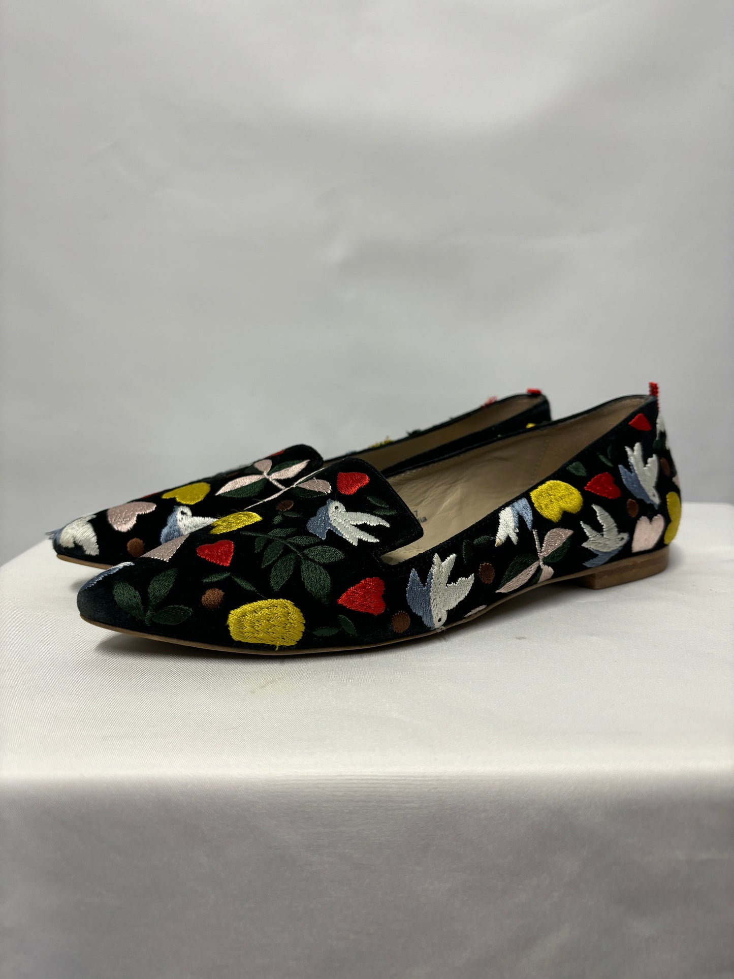 Boden Multicoloured Embroidered Dove & Hearts Slip On Shoes 4