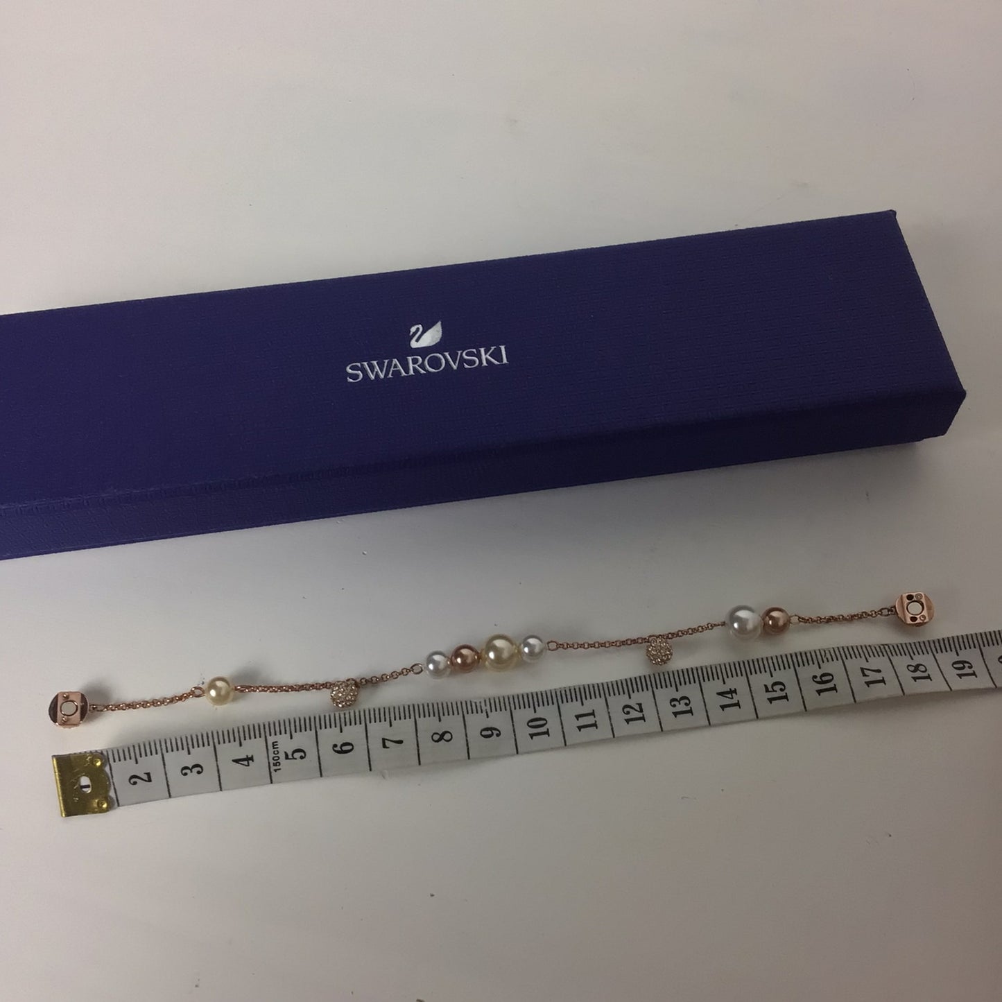 Swarovski Peal Magnetic Bracelet