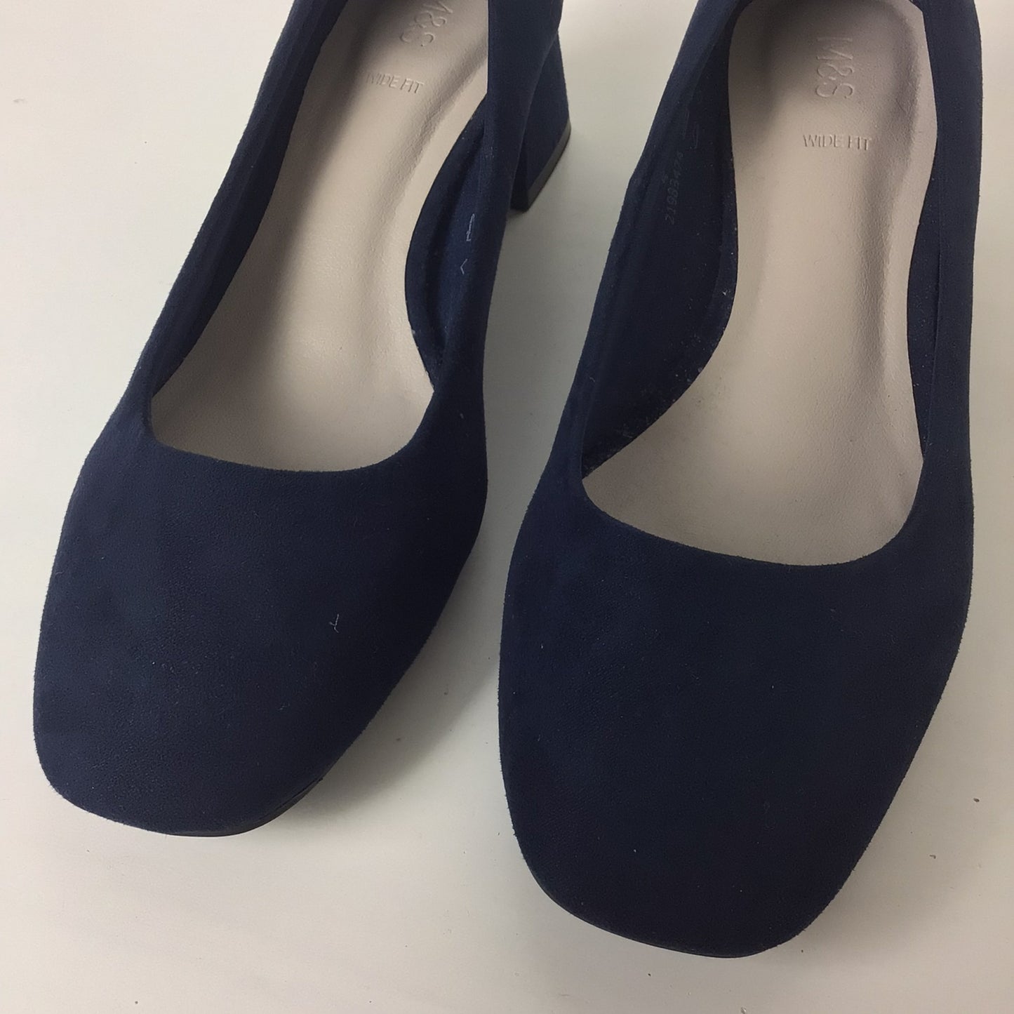 BNWT M&S Navy Blue Suedette Block Heels Wide Fit Size 5 UK