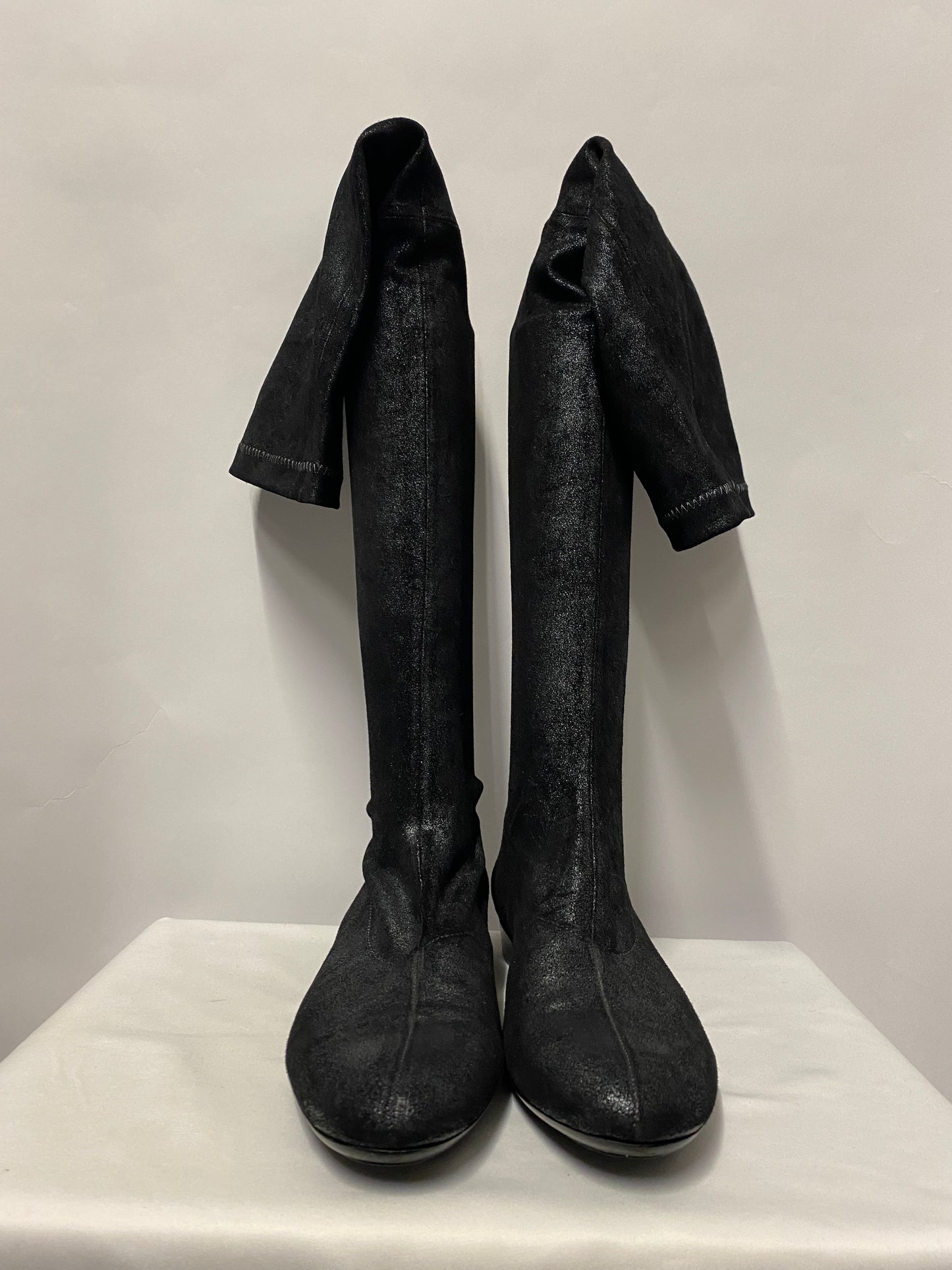 Robert Clergerie Metallic Grey Thigh High boots 7