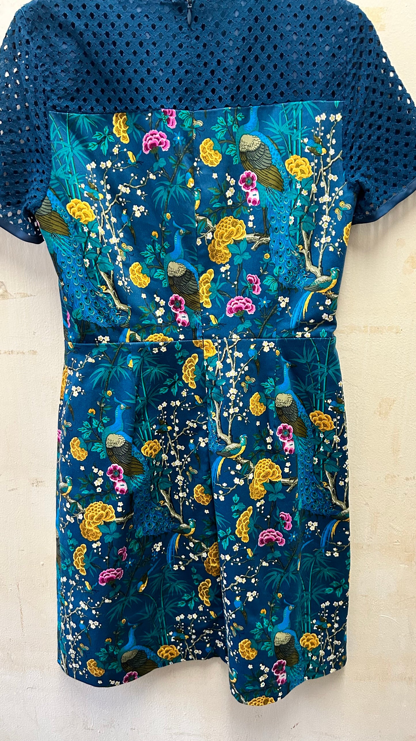 Oasis V&A Dress, size 8, Aqua Peacock pattern