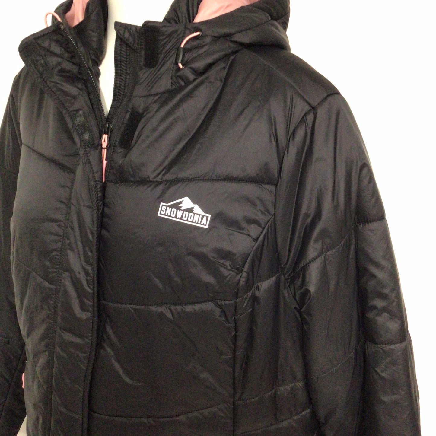 BNWT Snowdonia Black Puffer Jacket w/Stuff Sack Size 20