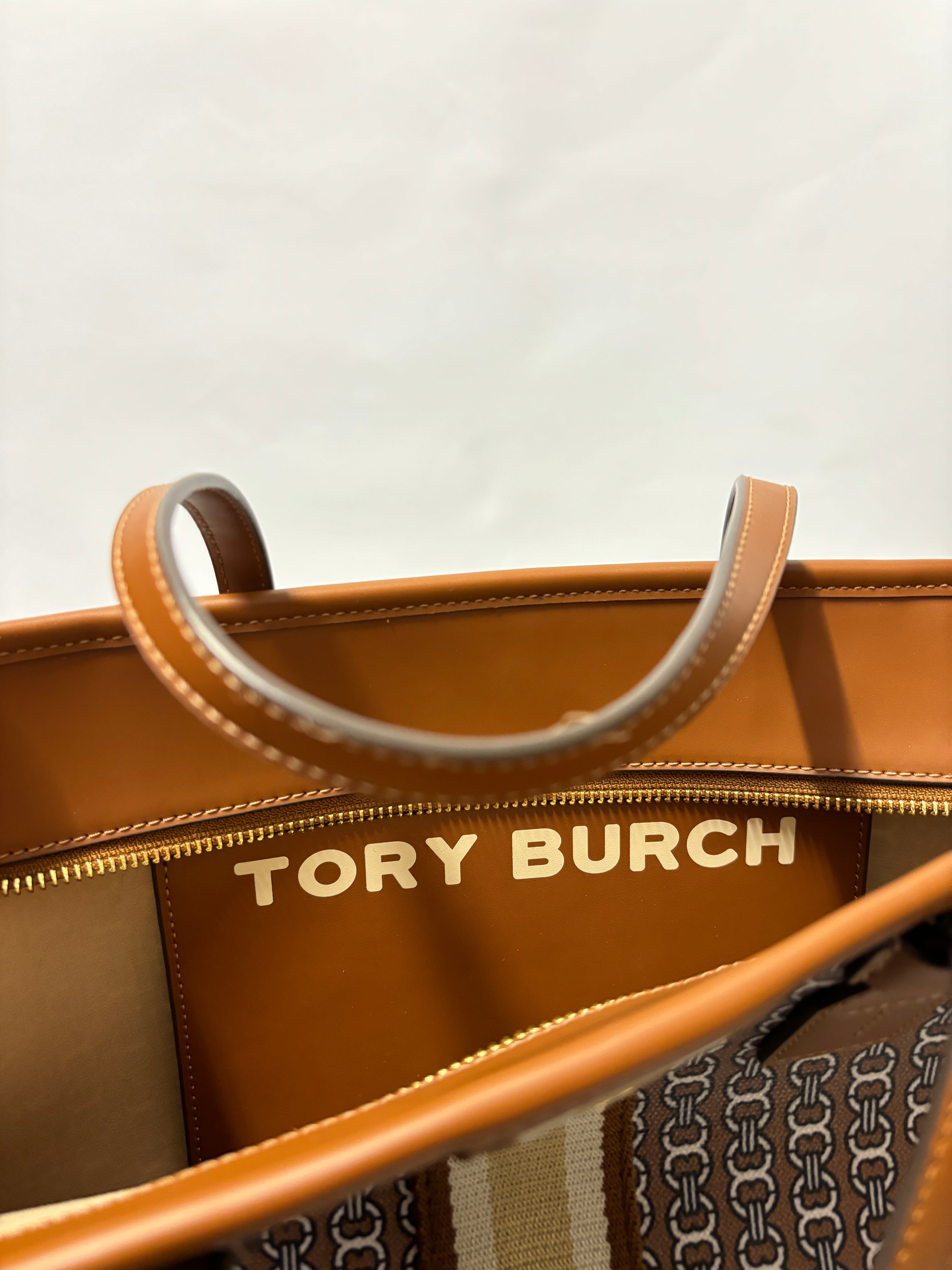 Tory Burch Brown Gemini Link Tote Bag Shop for Shelter
