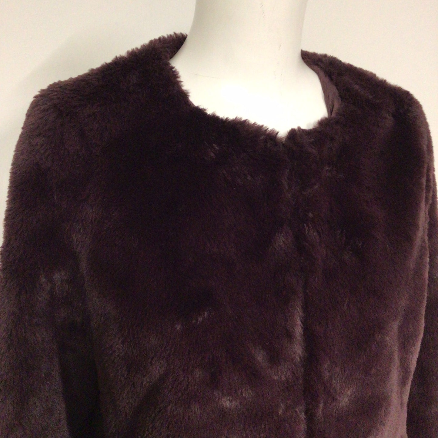 Orsay Mulberry Purple Faux Fur Short Collarless Jacket Size 10 (38 on label)