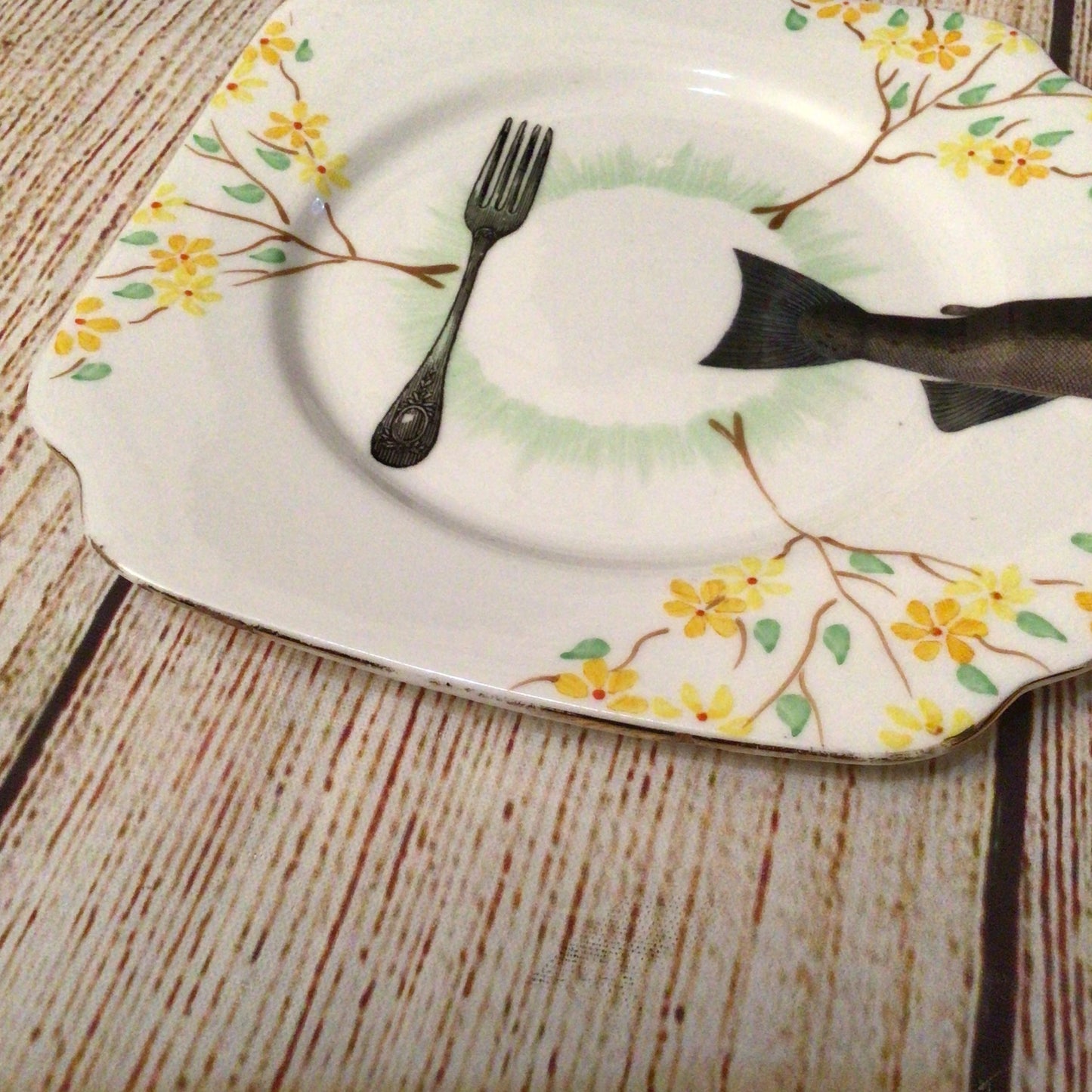 Bell China England Fish Knife Fork Tuck In Design, Alijoe Designs (2x plates)