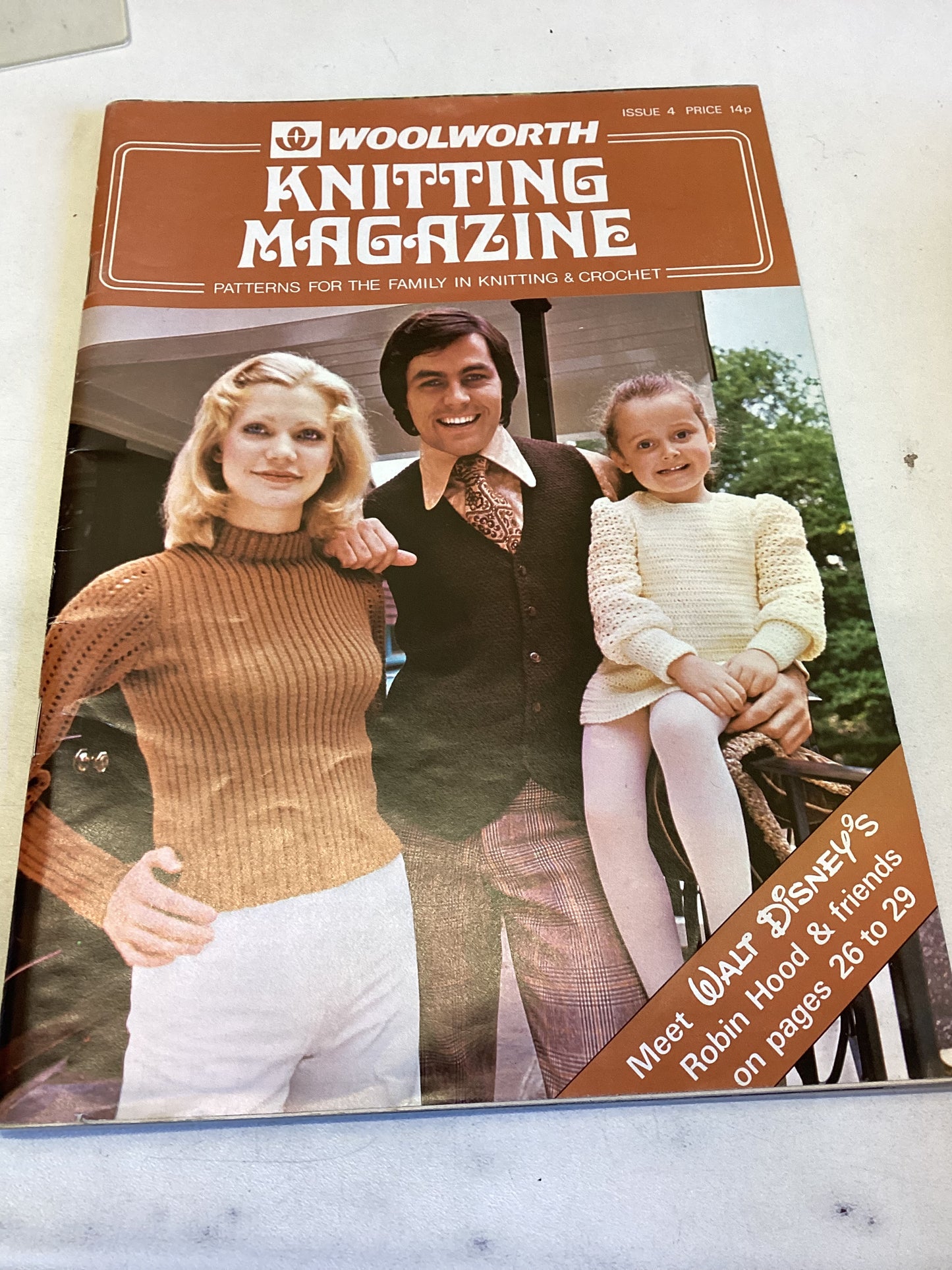 Woolworth Knitting Magazine Issue 4 Patterns For The Family In Knitting and Crochet