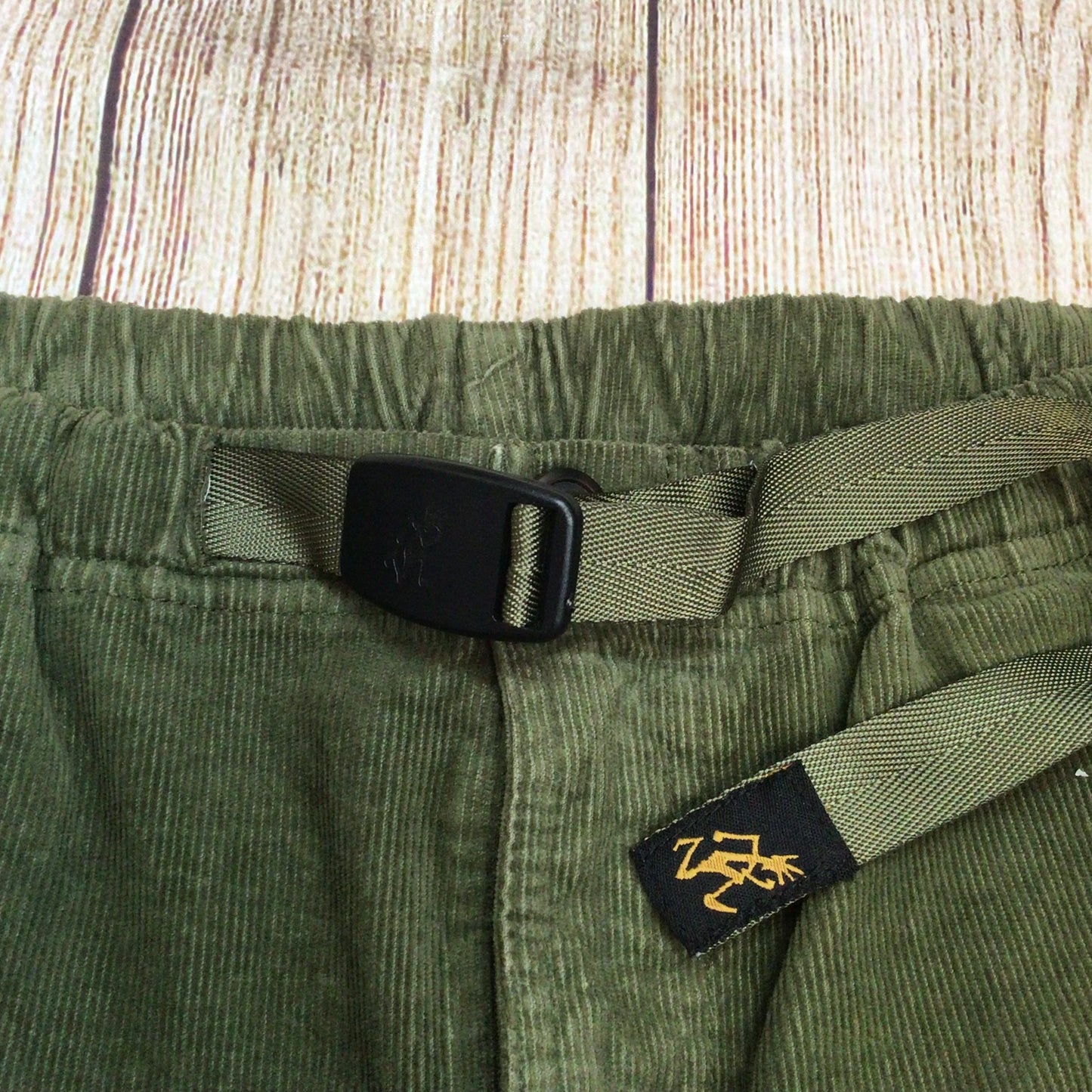 Gramicci Beams x Monocle Olive Green Corduroy Cotton Blend Trousers Size L
