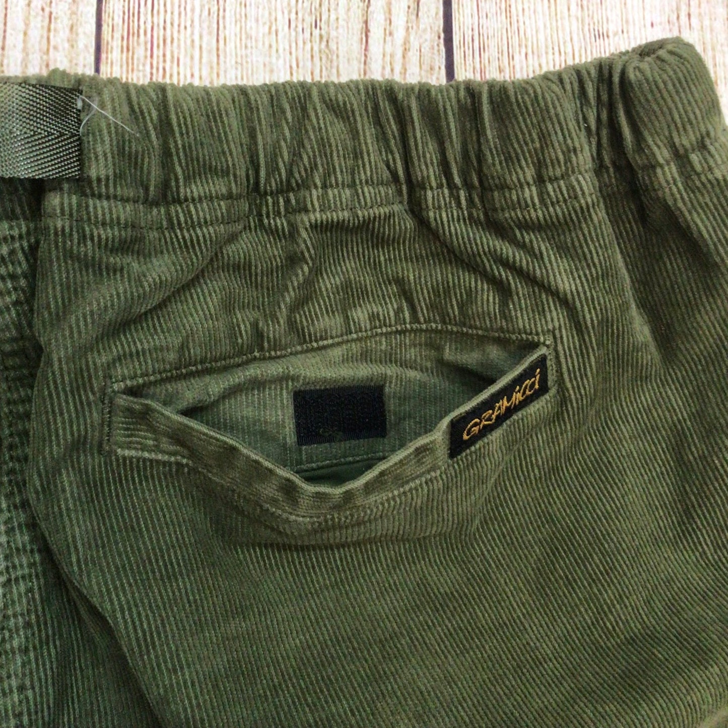 Gramicci Beams x Monocle Olive Green Corduroy Cotton Blend Trousers Size L