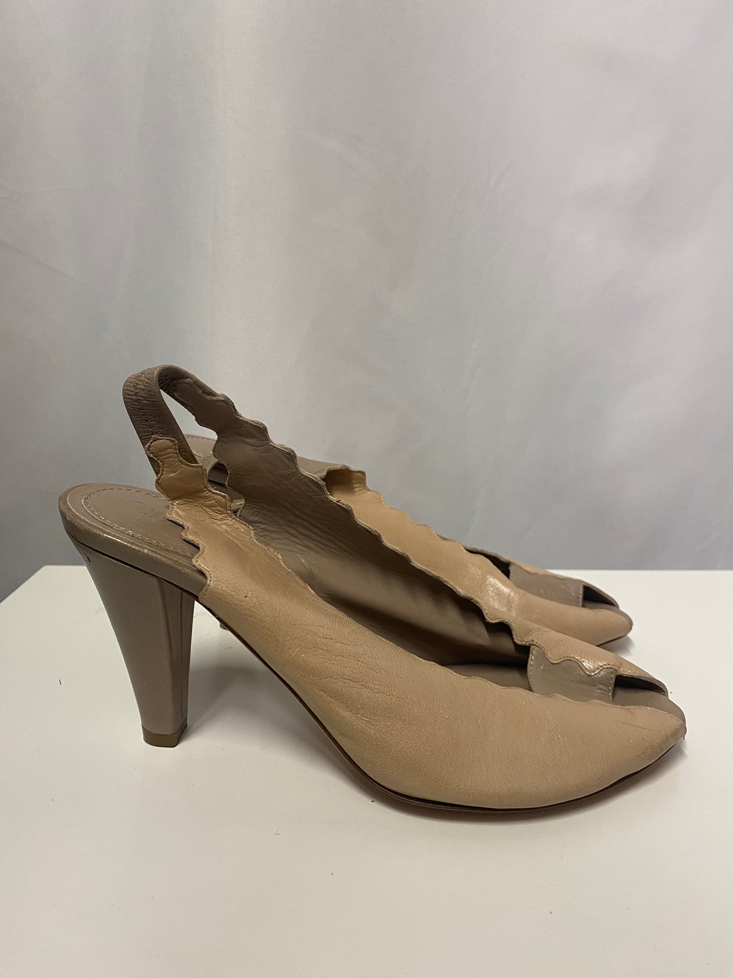 Chloe Nude Vintage Open Toe Slingback Heels 3.5