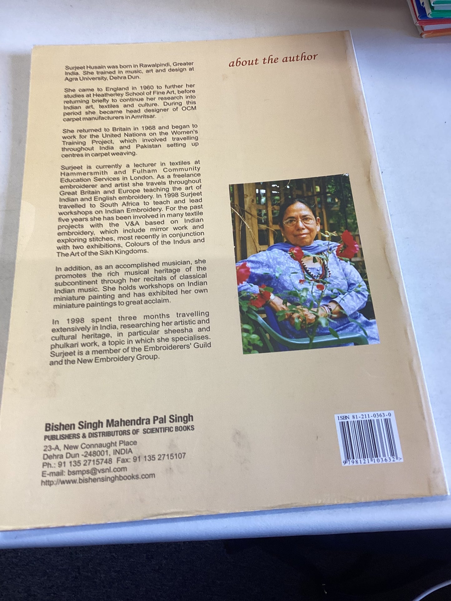 Sheesha Embroidery - A Work Book Surjeet Husain