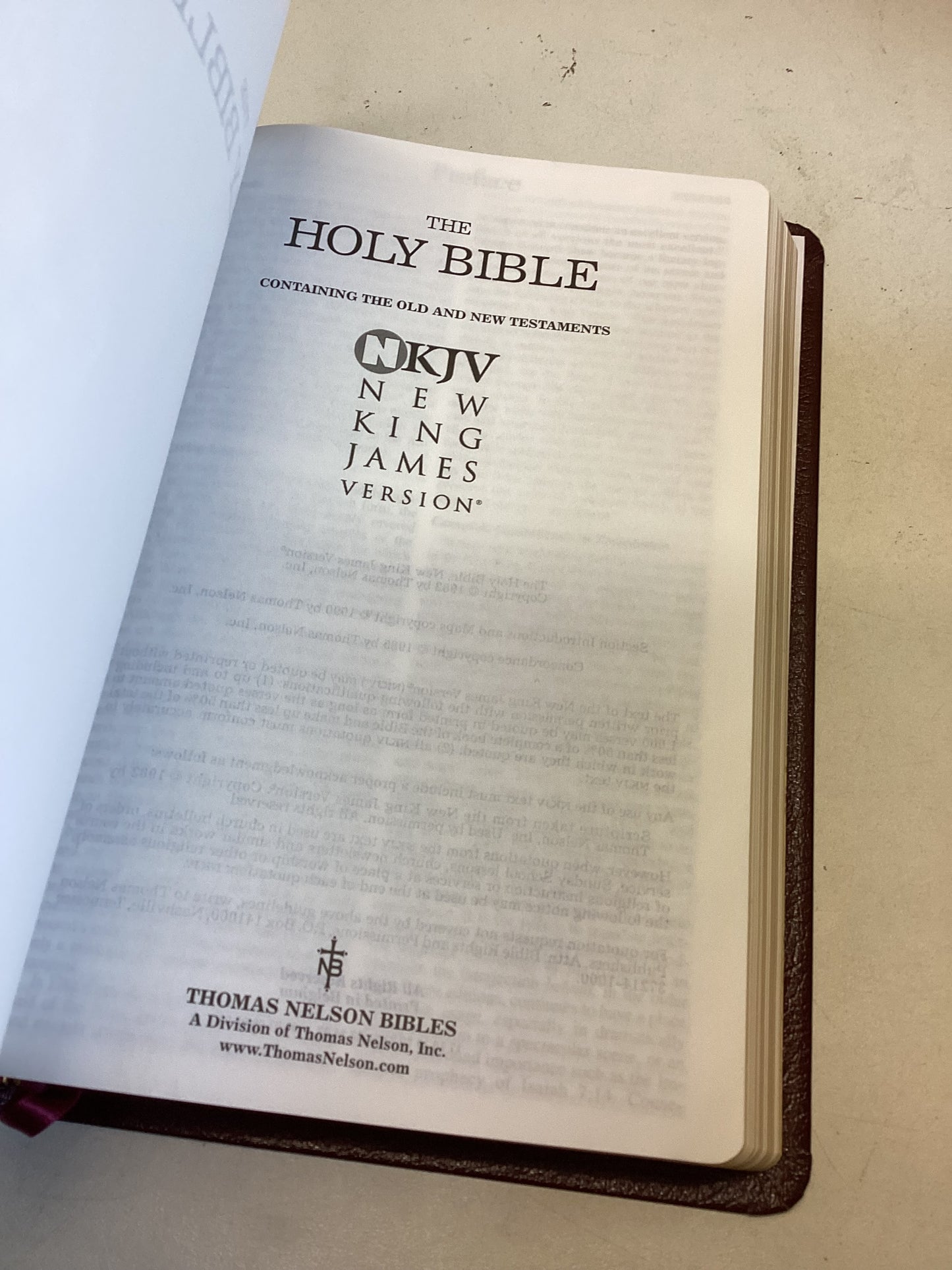 Holy Bible Ultra Slim Bible New King James Version