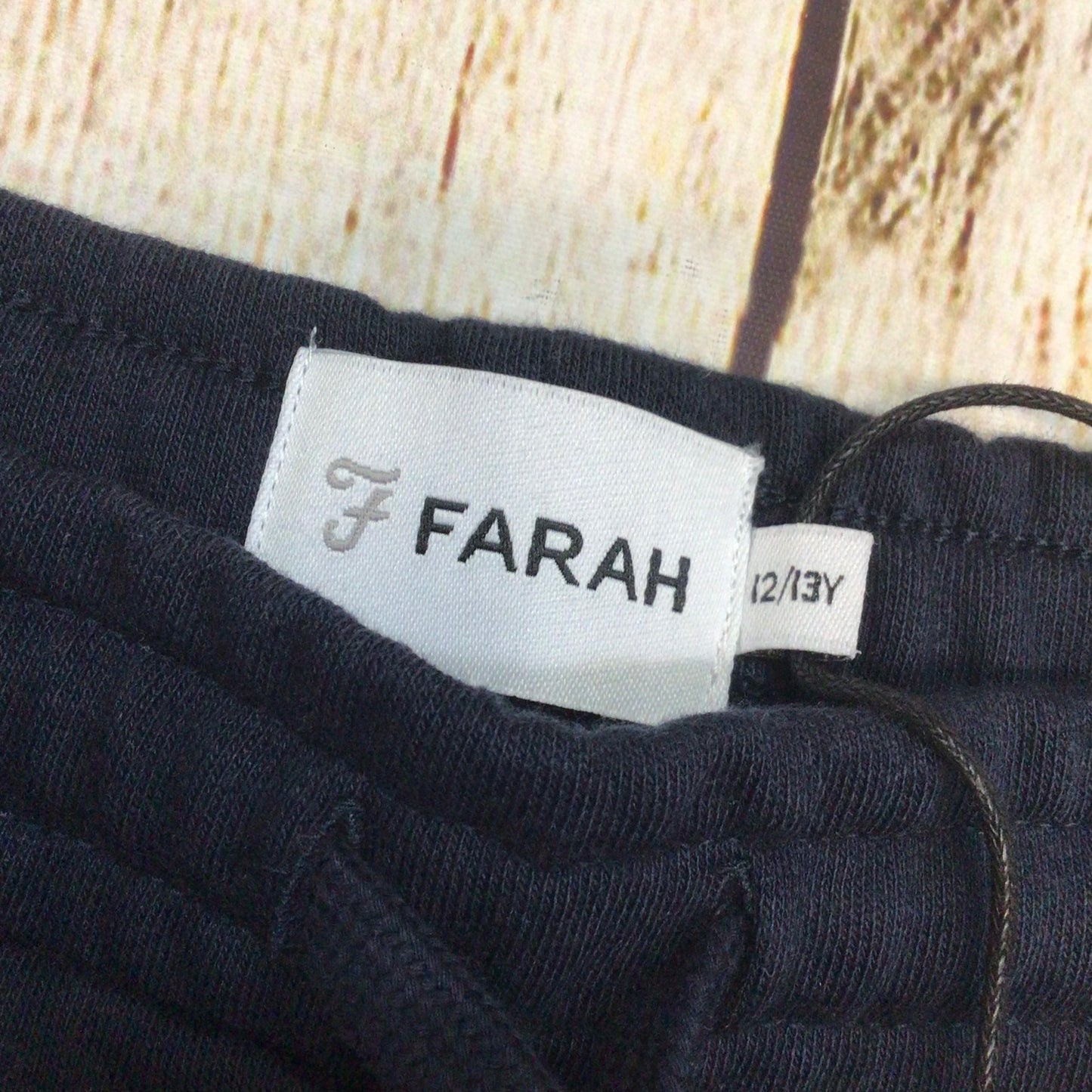 BNWT Farah Navy Blue Shorts Size 12-13yrs (152-158cm)