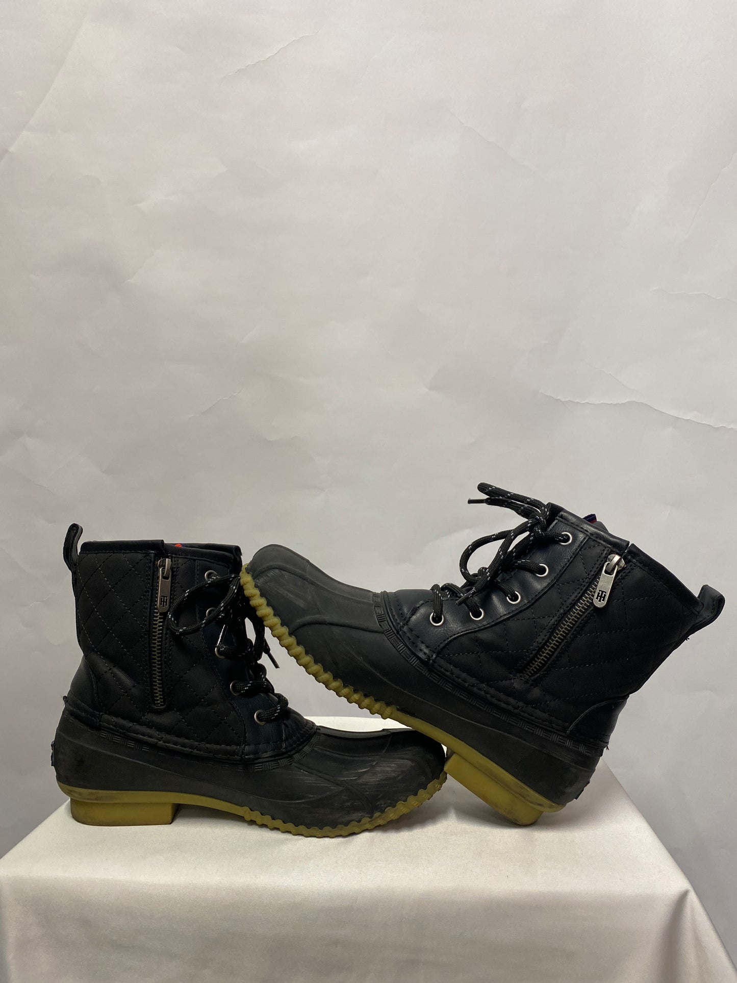 Tommy Hilfiger Navy Duck Boot 8 Regular