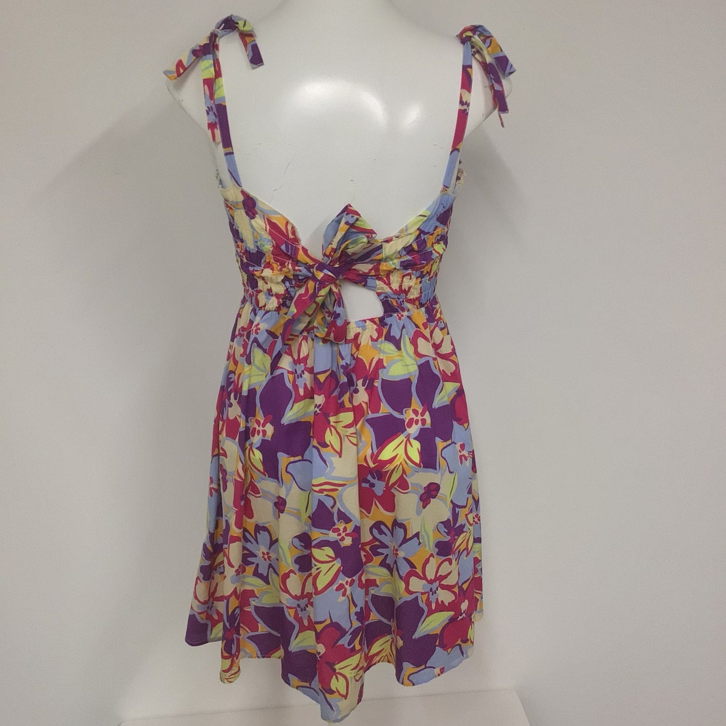 BNWT Nobody's Child Multi Floral Rashida Mini Dress Floral w/Tie Back Size 8