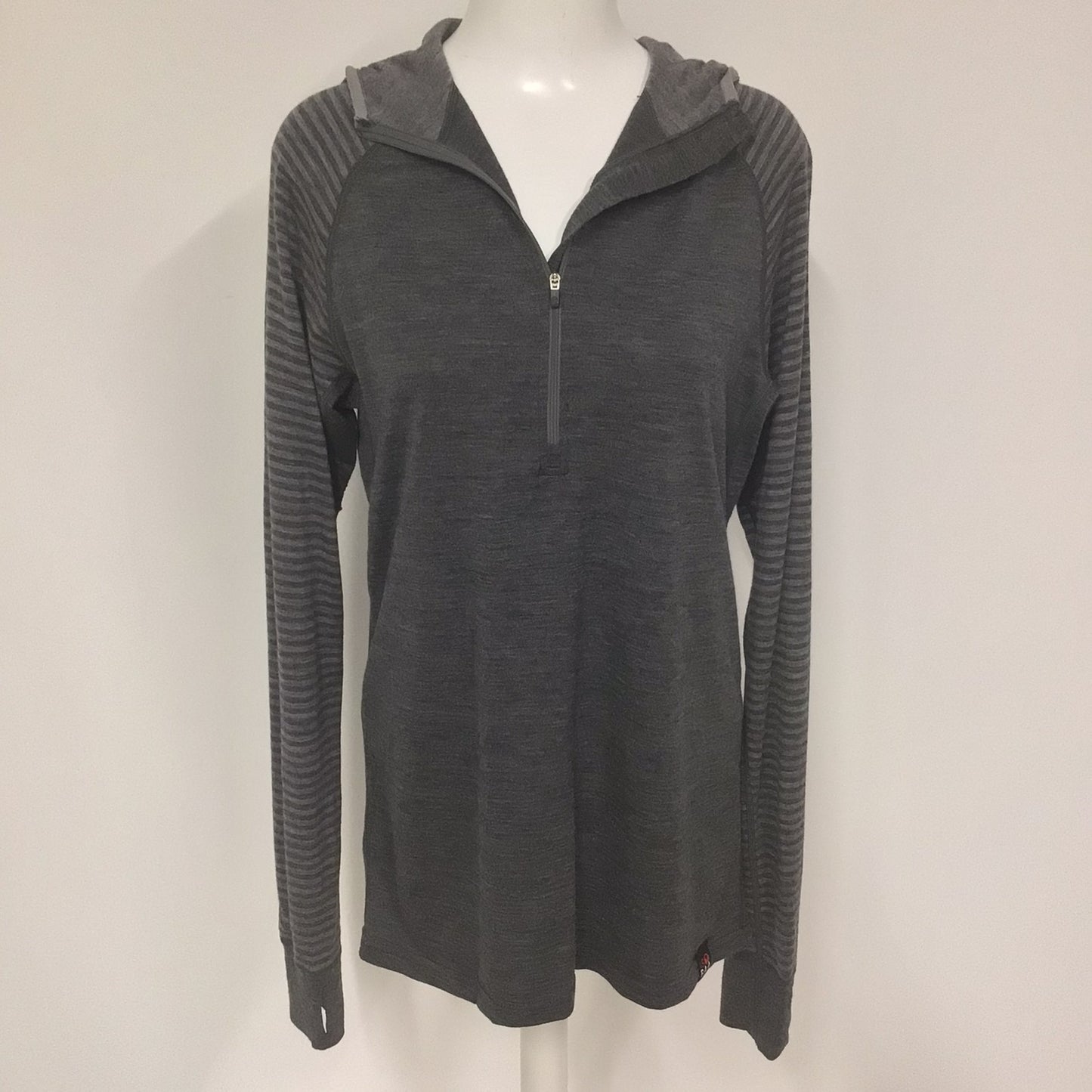 Isobaa Grey 100% Super Fine Merino Wool Hooded Jumper w/Thumb Holes Size L