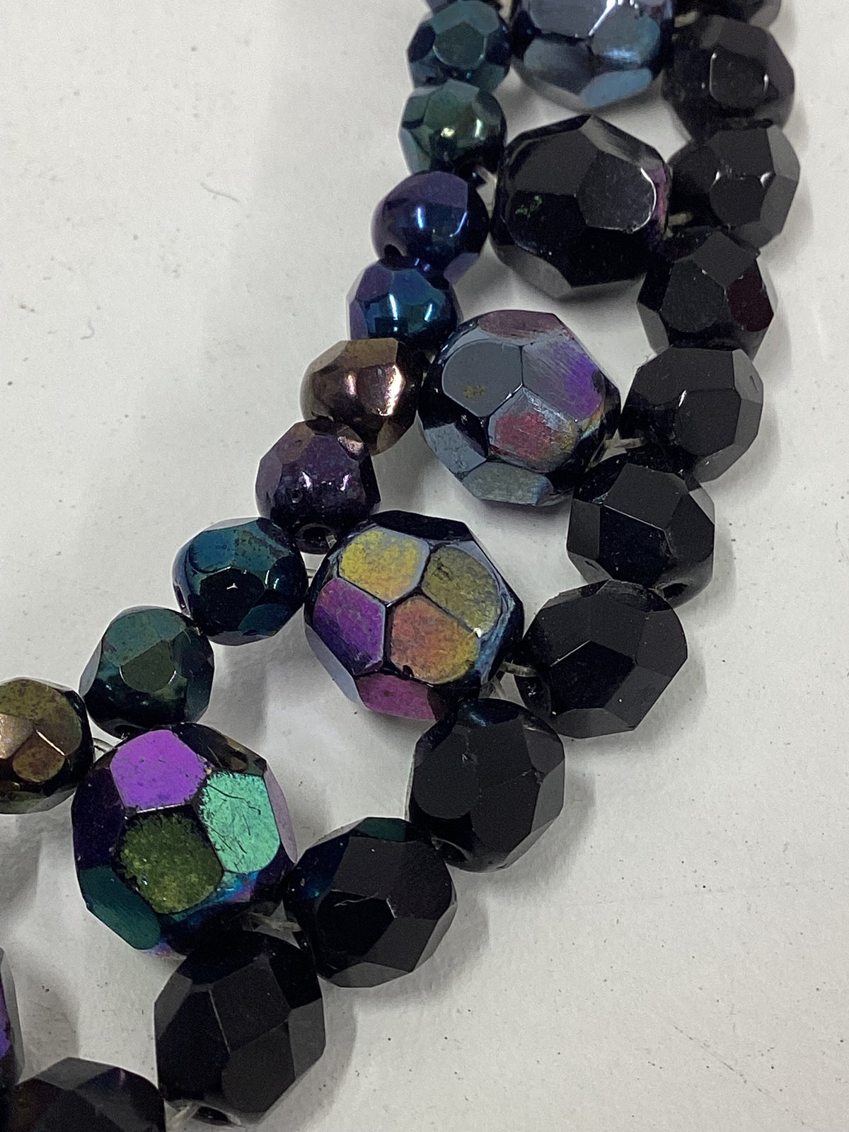 Vintage Carnival Glass Bead Necklace