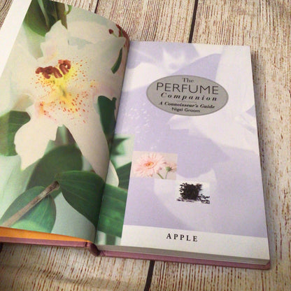 The Perfume Companion: A Connoisseur's Guide by Nigel Groom (1999) 1840920823