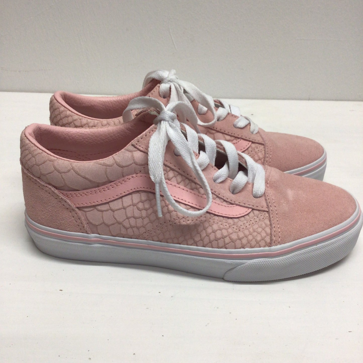 BNIB Vans Powder Pink Leather Old Skool Trainers Kids Size 3 UK