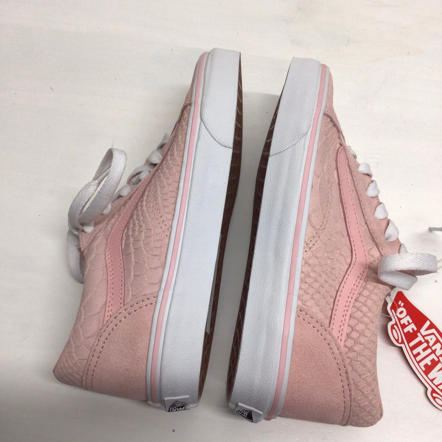 BNIB Vans Powder Pink Leather Old Skool Trainers Kids Size 3 UK