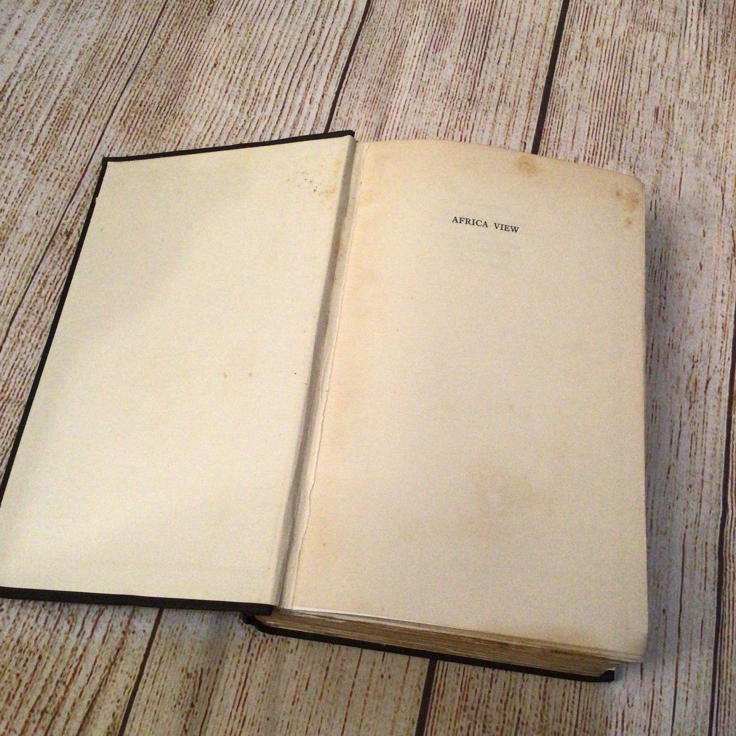 Africa View by Julian Huxley (1931, Chatto & Windus)