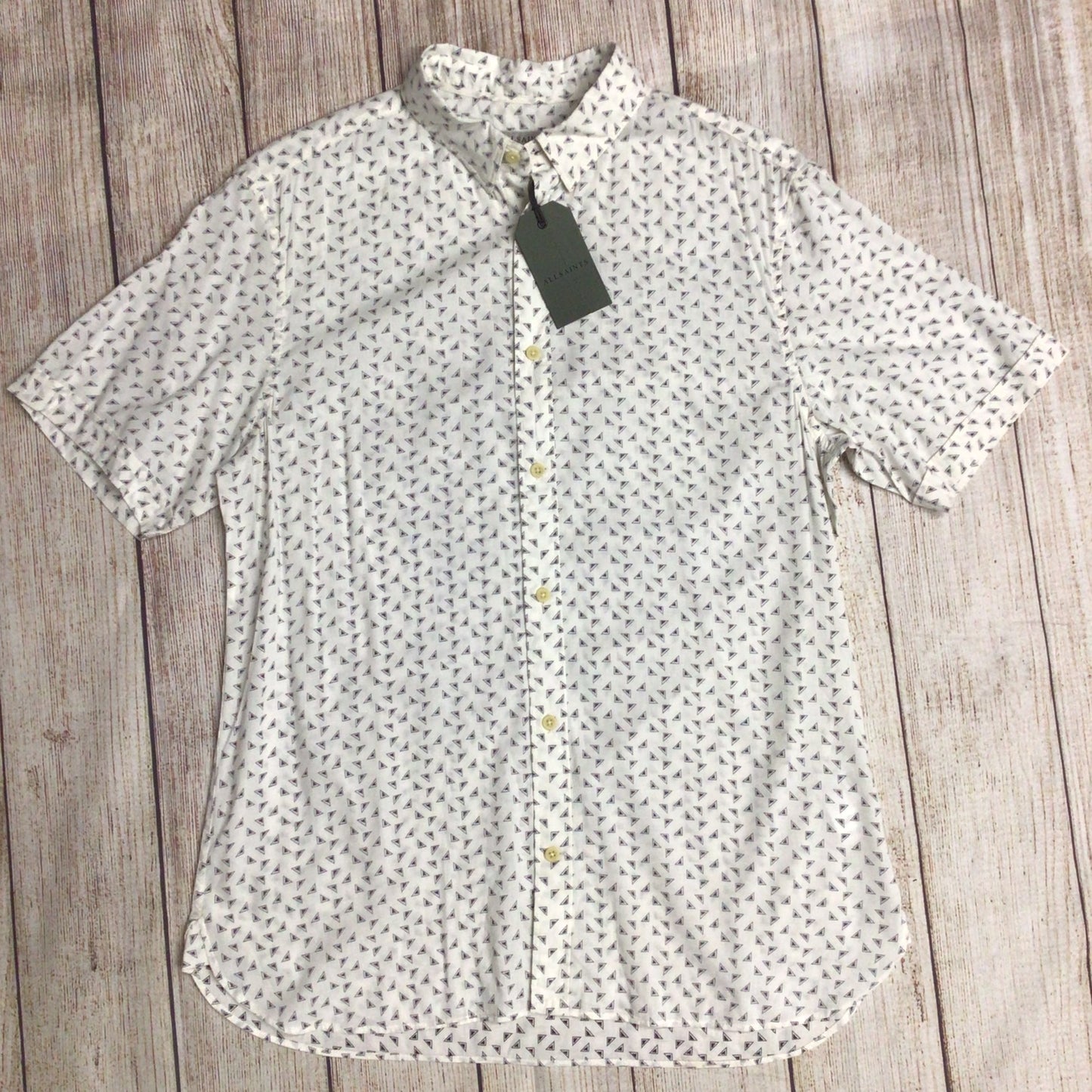 BNWT AllSaints White & Black Triangle Pattern Erdman Short Sleeve Shirt Size M