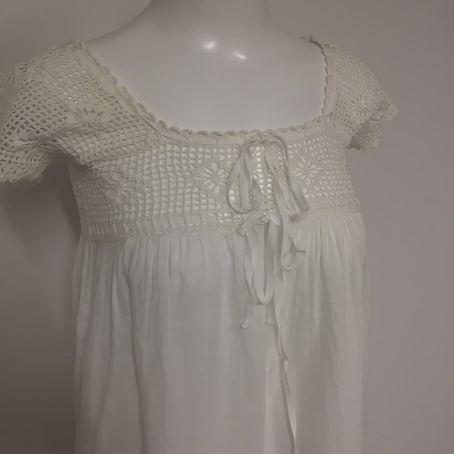 White Stuff White 100% Cotton Top w/Crochet Detail Size 1