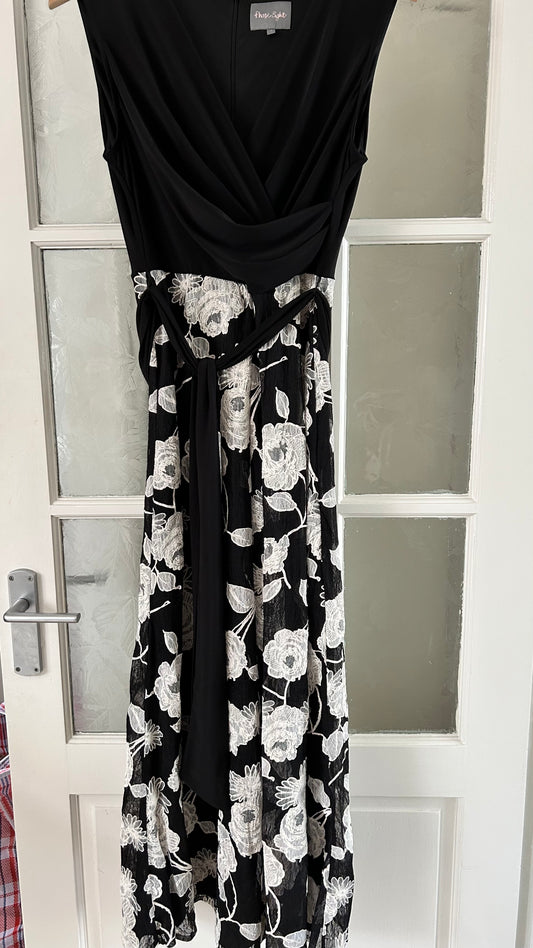 Phase 8 Black and White Dress Size 12 Scoop neck & Lace detail