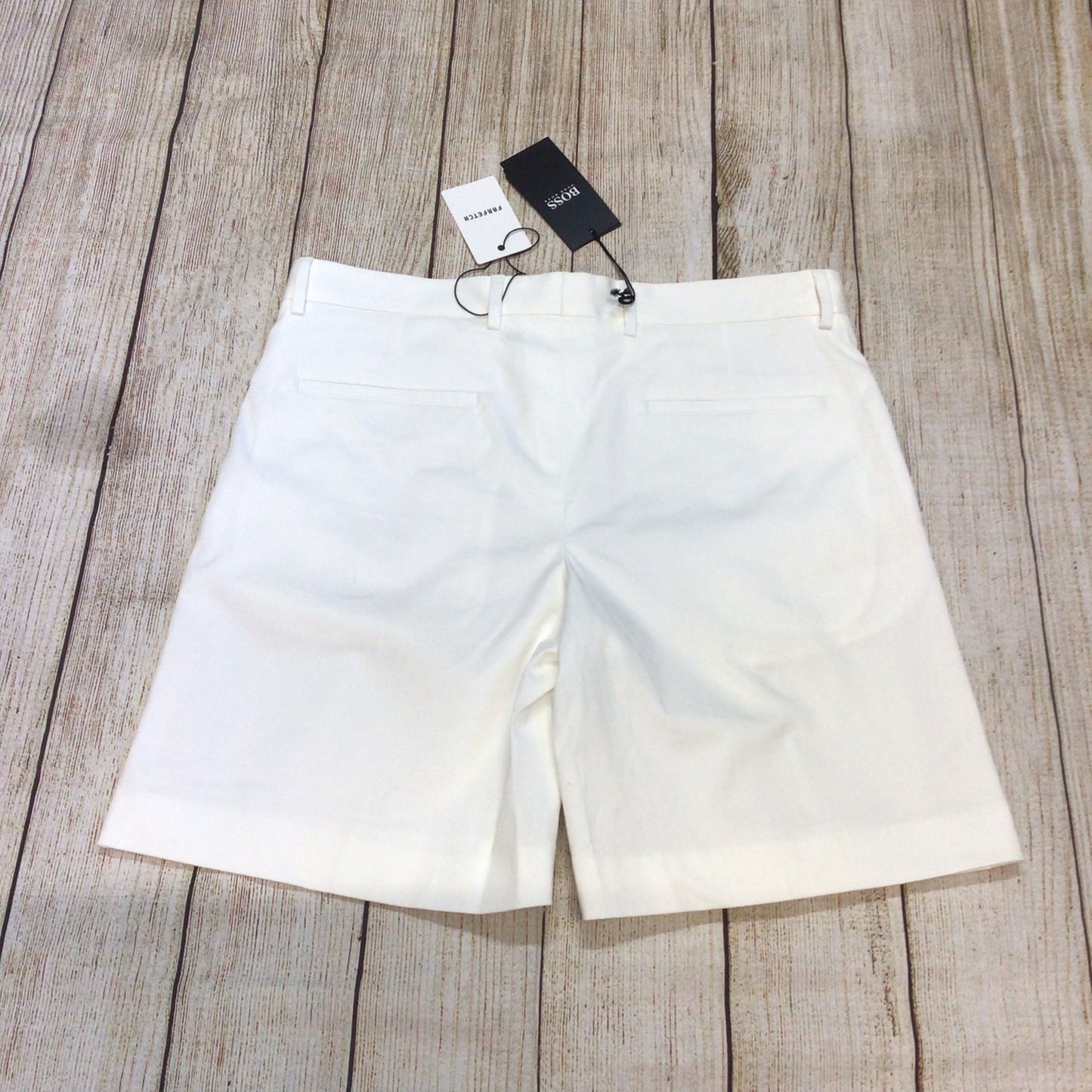 BNWT Hugo Boss White Shorts Size 34R