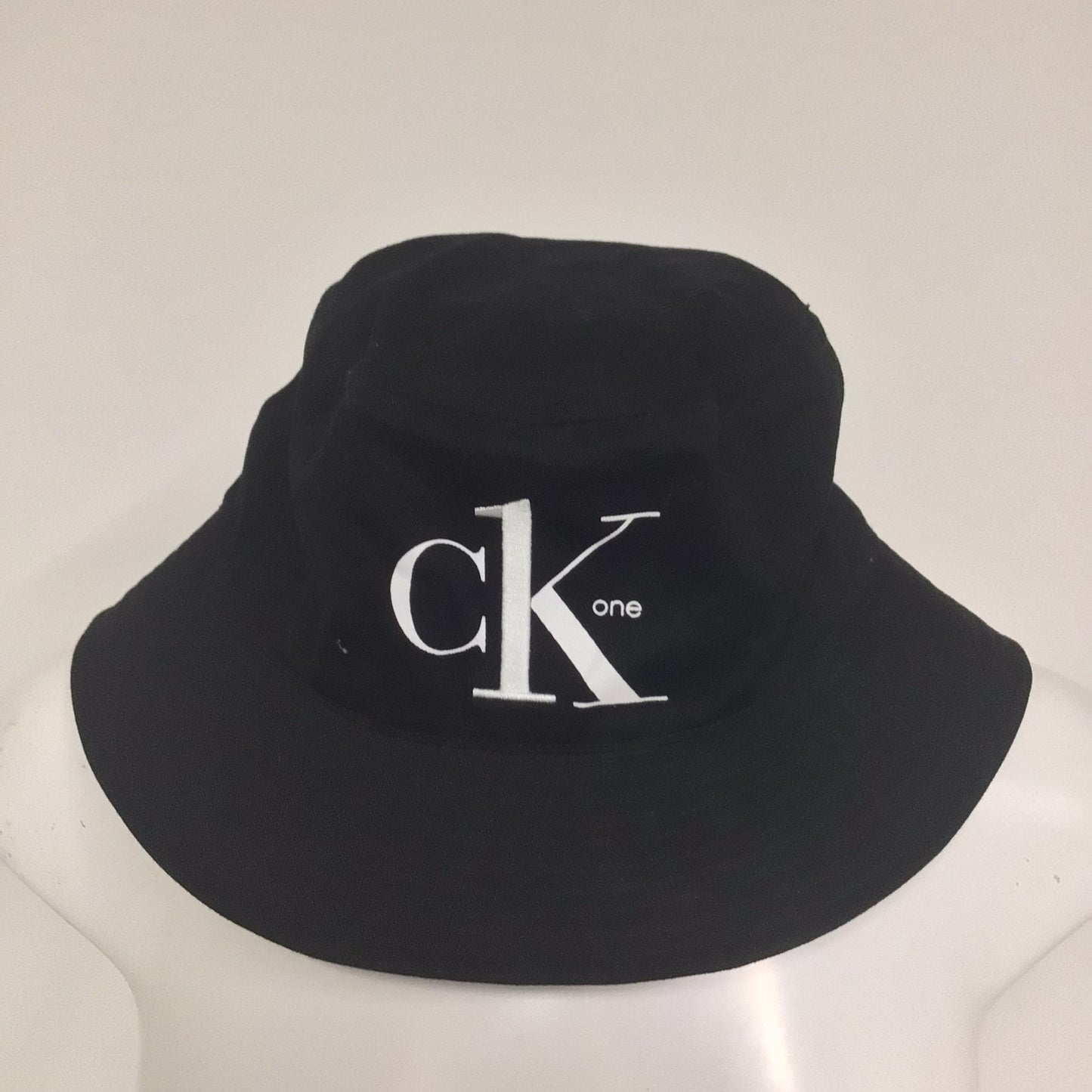 BNWT Calvin Klein Black Bucket Hat 100% Cotton One Size