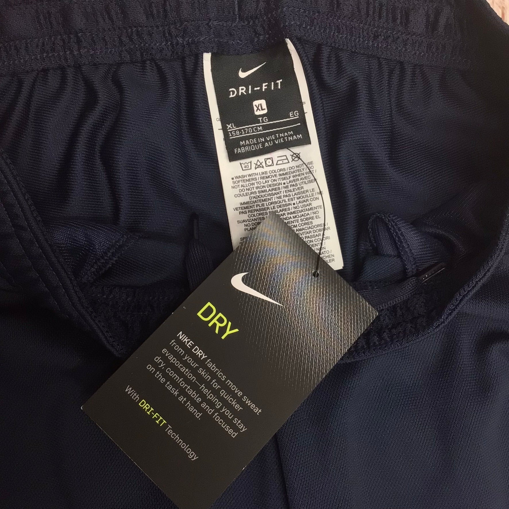 Nike youth xl size 2025