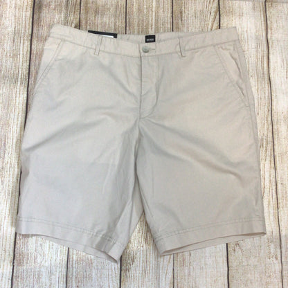 BNWT Hugo Boss Slice Natural Beige Shorts Size 34R