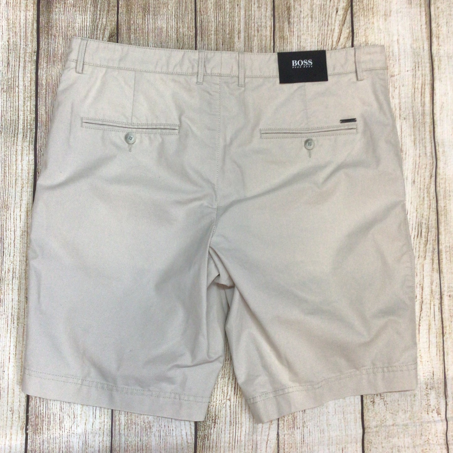 BNWT Hugo Boss Slice Natural Beige Shorts Size 34R