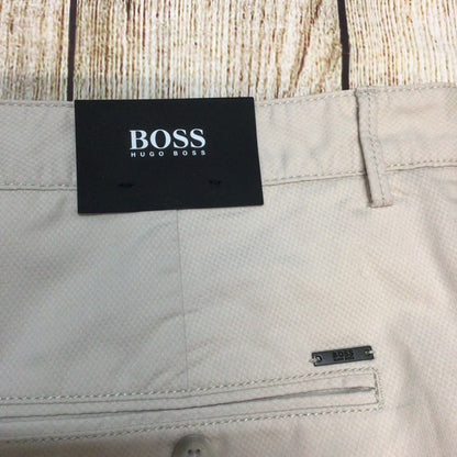 BNWT Hugo Boss Slice Natural Beige Shorts Size 34R