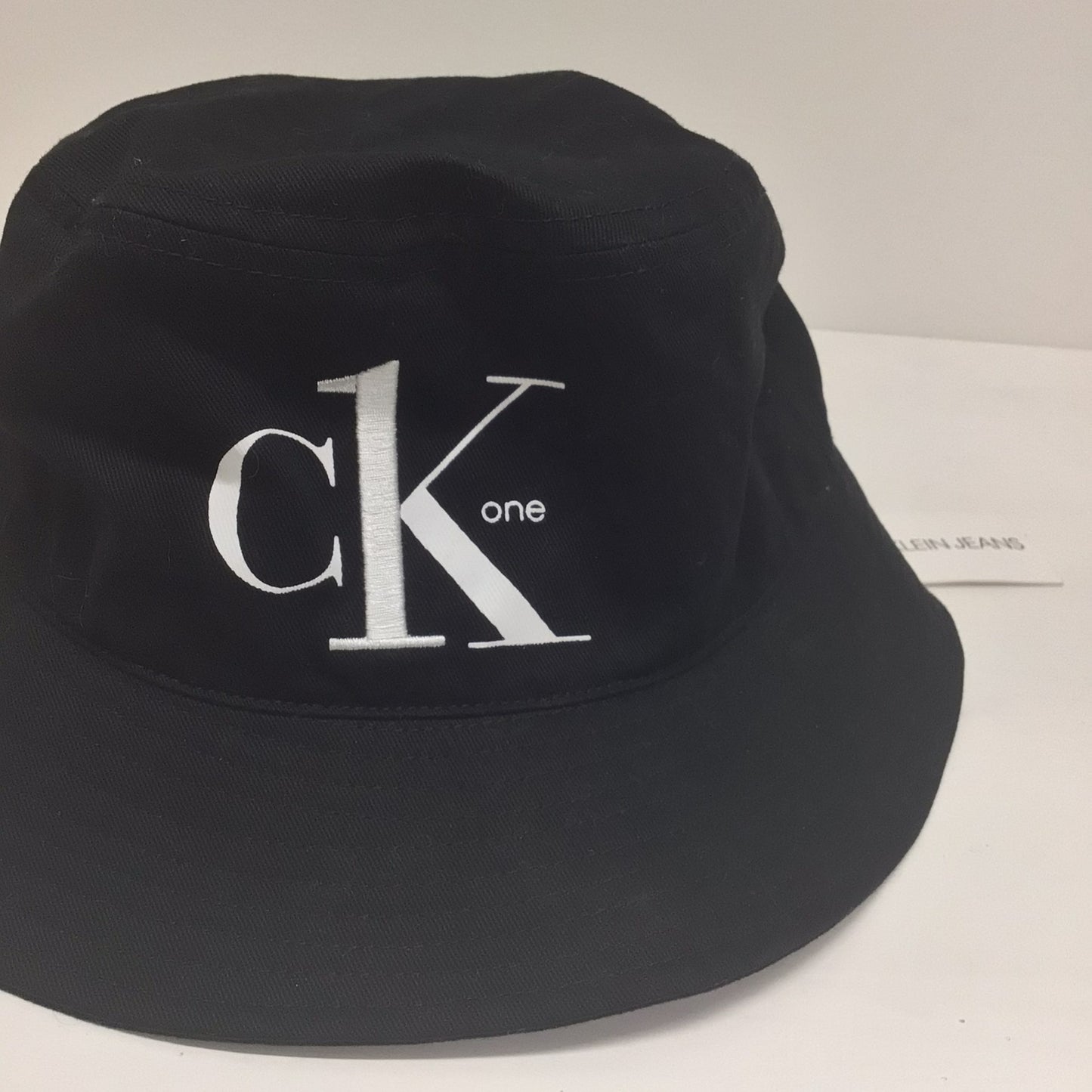 BNWT Calvin Klein Black Bucket Hat 100% Cotton One Size