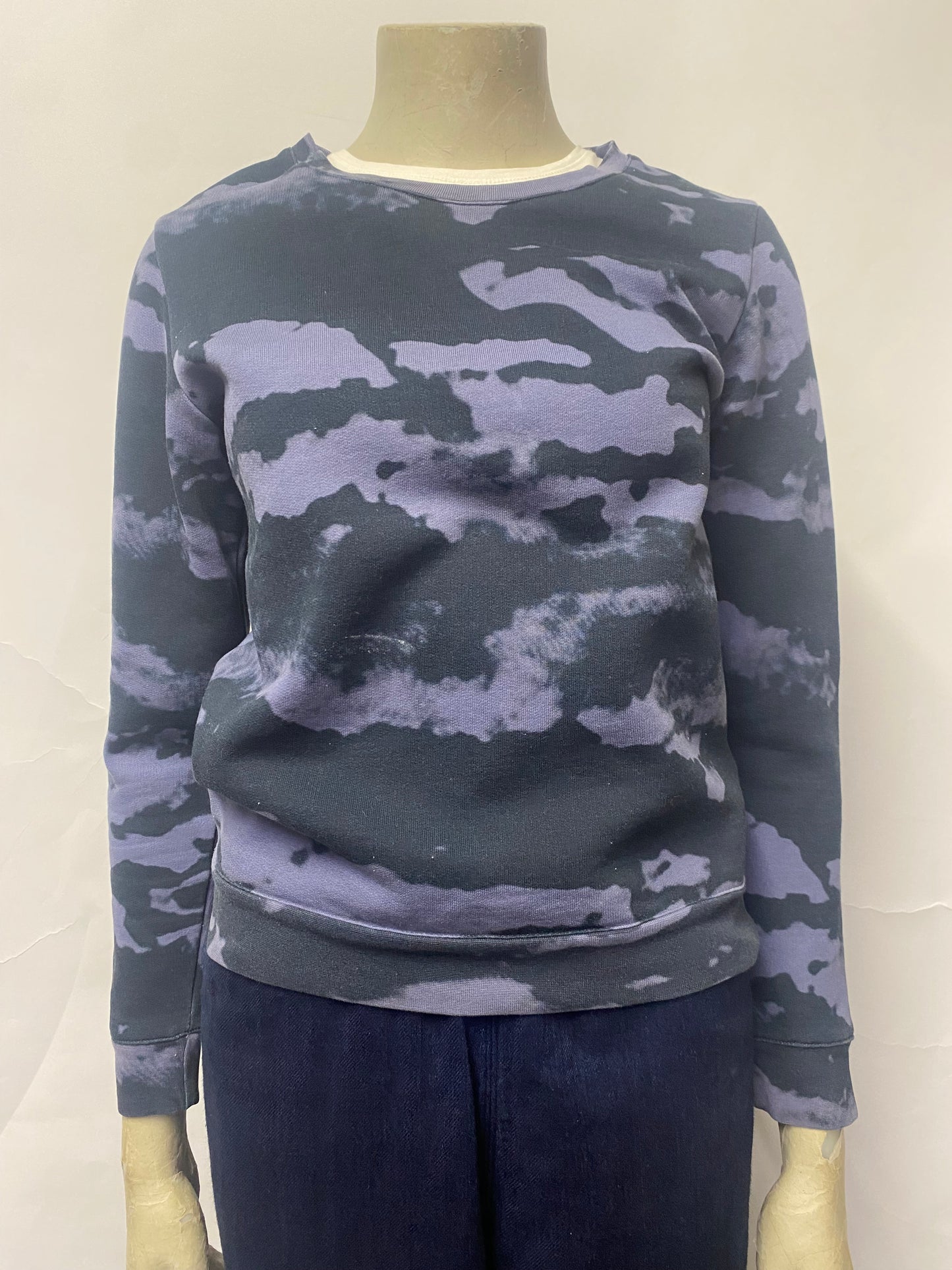 A.P.C Navy and Blue Cotton Blend Cloud Sweatshirt XS