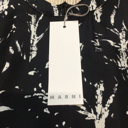BNWT Marni Black & White Abstract Print 100% Silk Top Size 40 (on label)