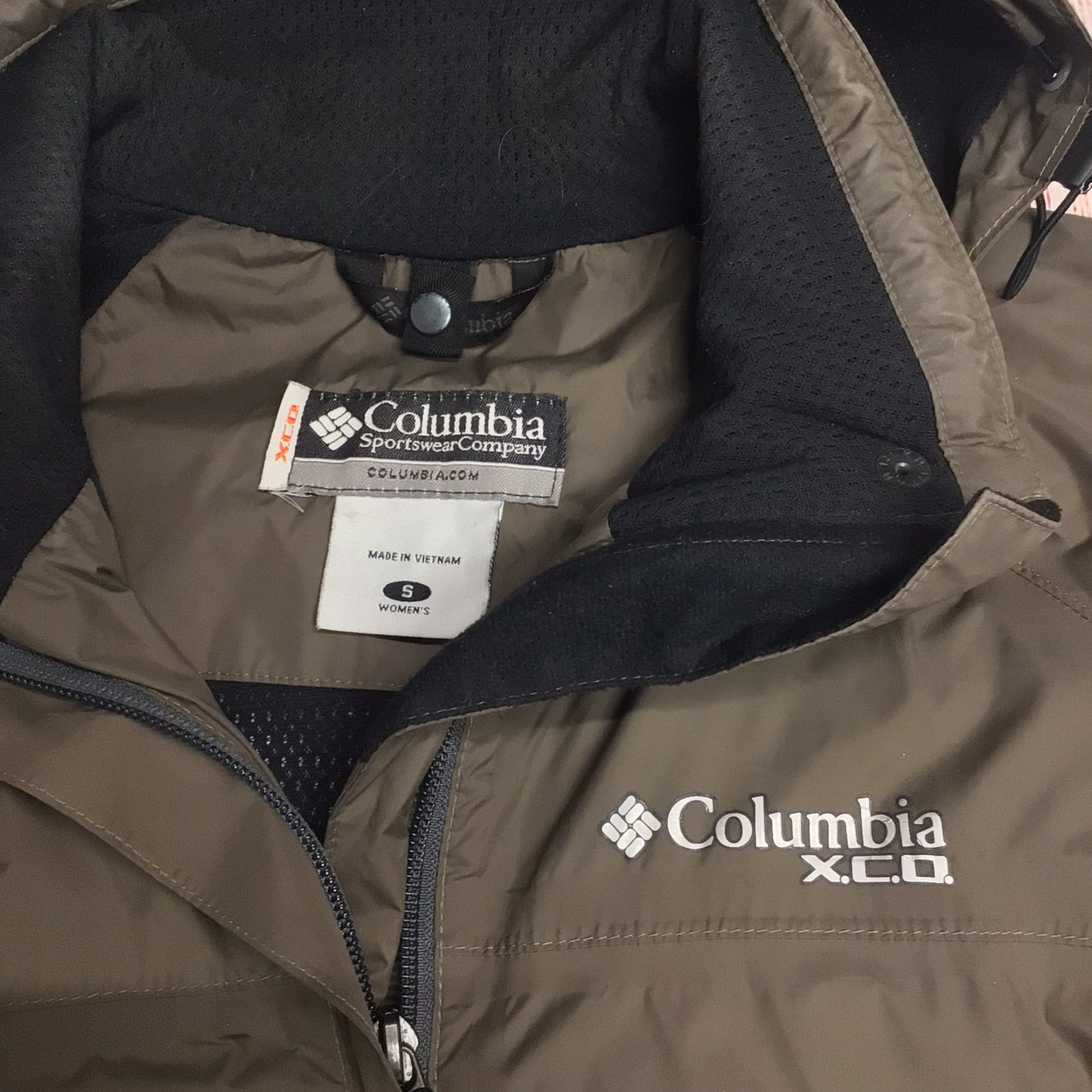 Columbia XCO Olive Brown Packable Rain Jacket Size S Shop for Shelter