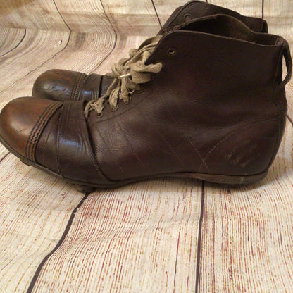 Vintage 1940s Barbarian Brown Leather Football Boots w/Spare Laces