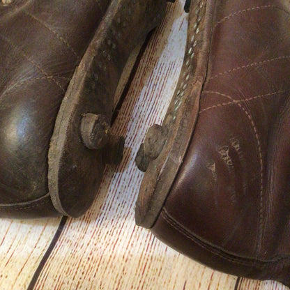 Vintage 1940s Barbarian Brown Leather Football Boots w/Spare Laces