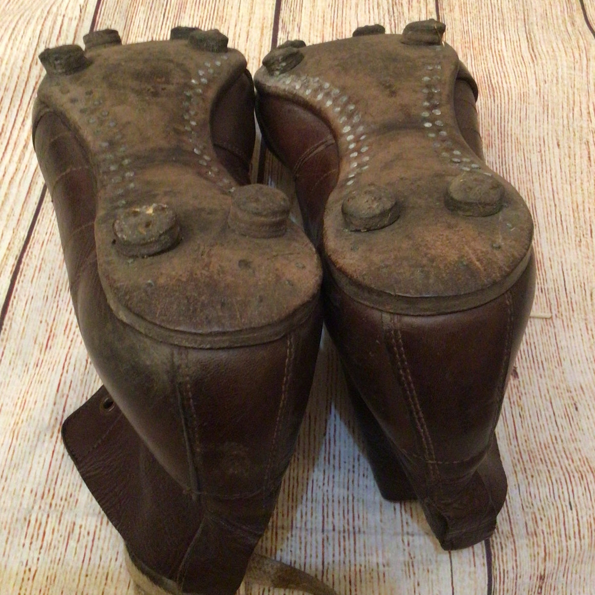 Vintage 1940s Barbarian Brown Leather Football Boots w/Spare Laces