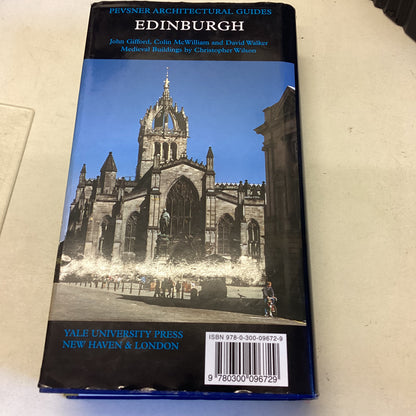 Edinburgh  the Buildings of Scotland Gifford, McWilliam and Walker Medieval Buildings by C Wilson