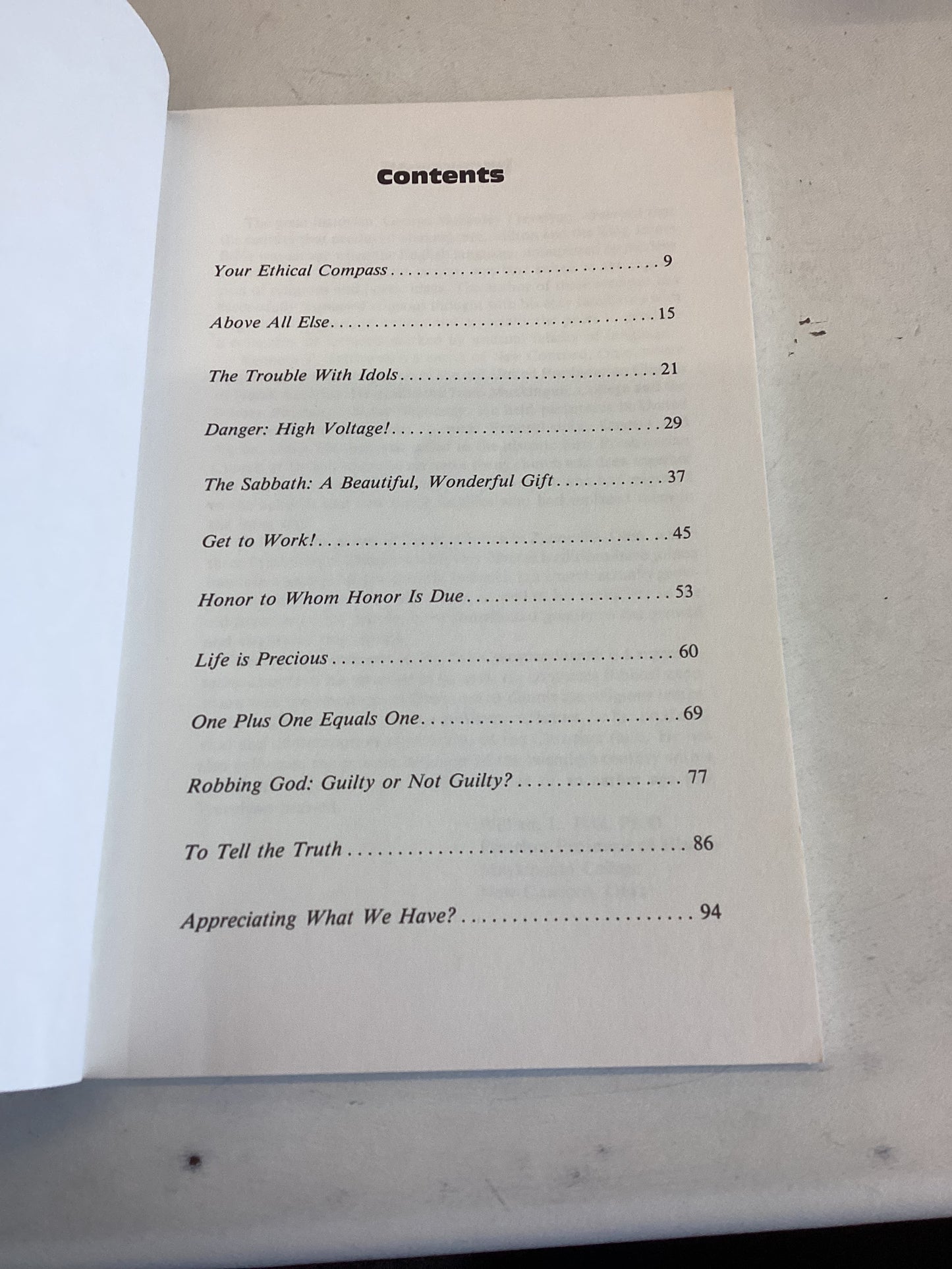 Your Ethical Compass Twelve Sermons On The Ten Commandments Ken Kettlewell