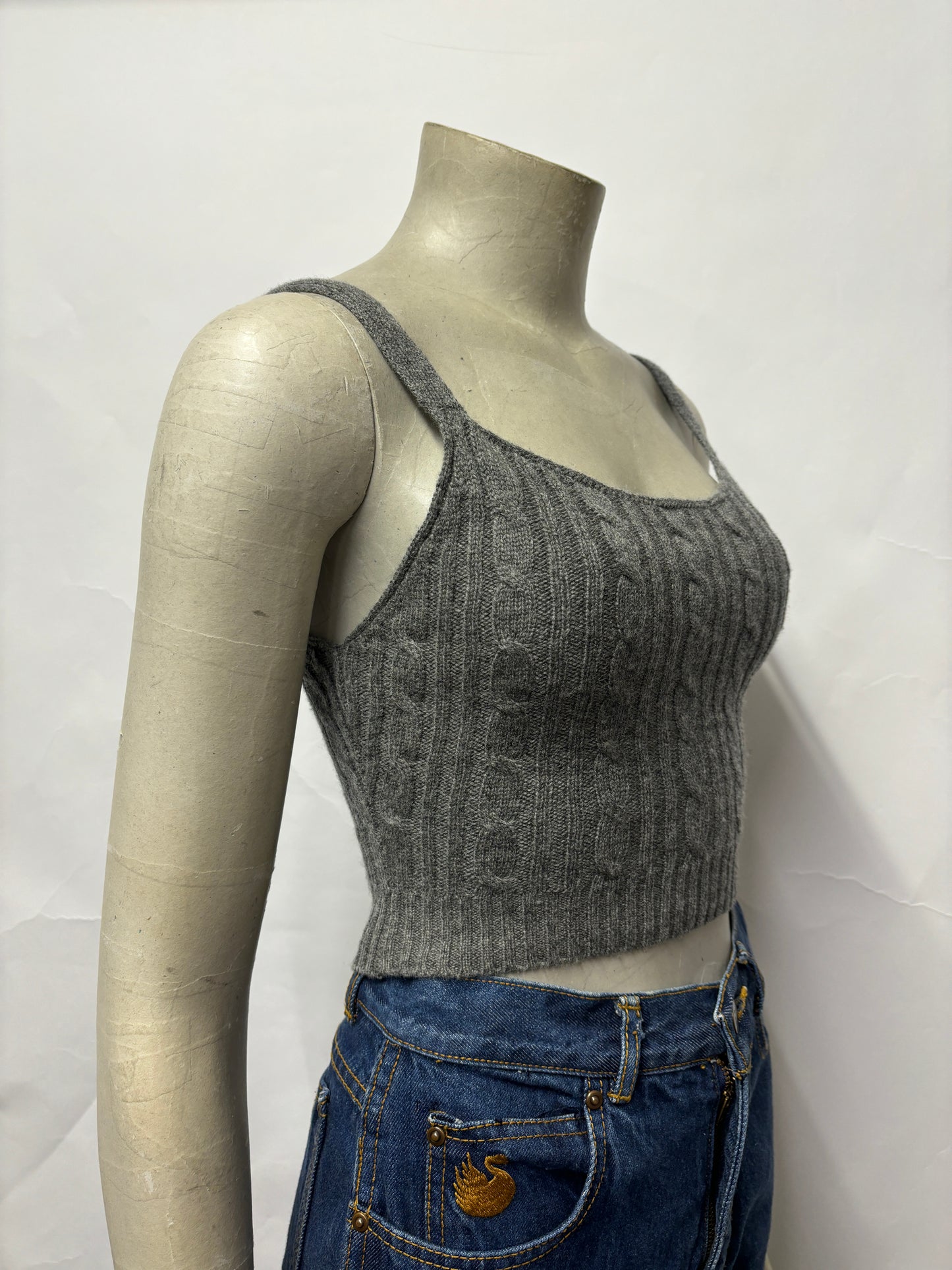 Izaak Azanei Grey Cable Knit Crop Vest Small