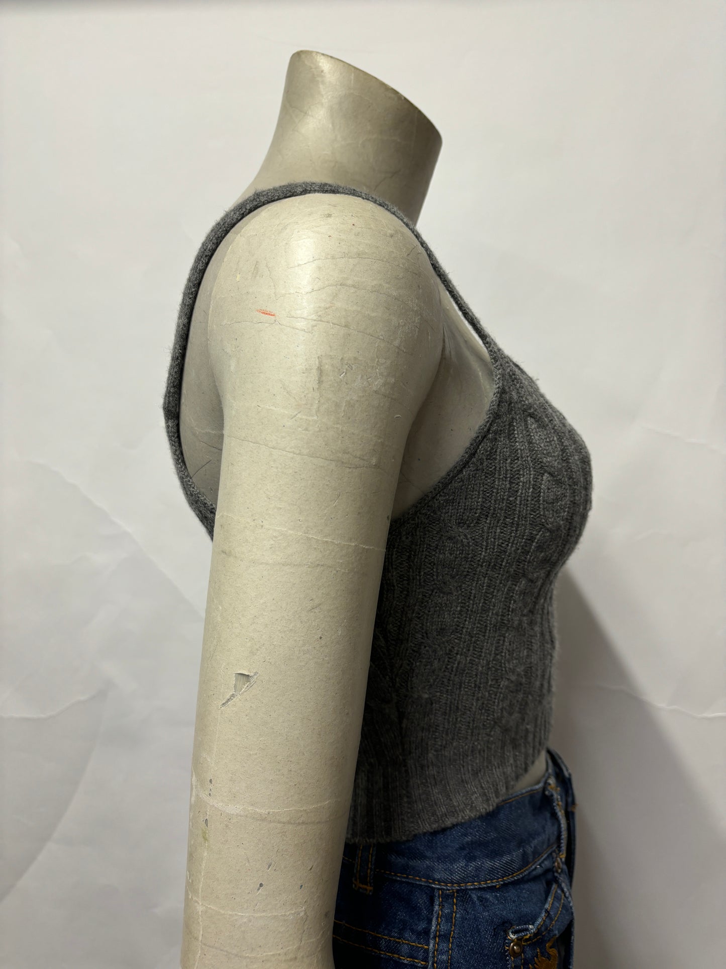 Izaak Azanei Grey Cable Knit Crop Vest Small