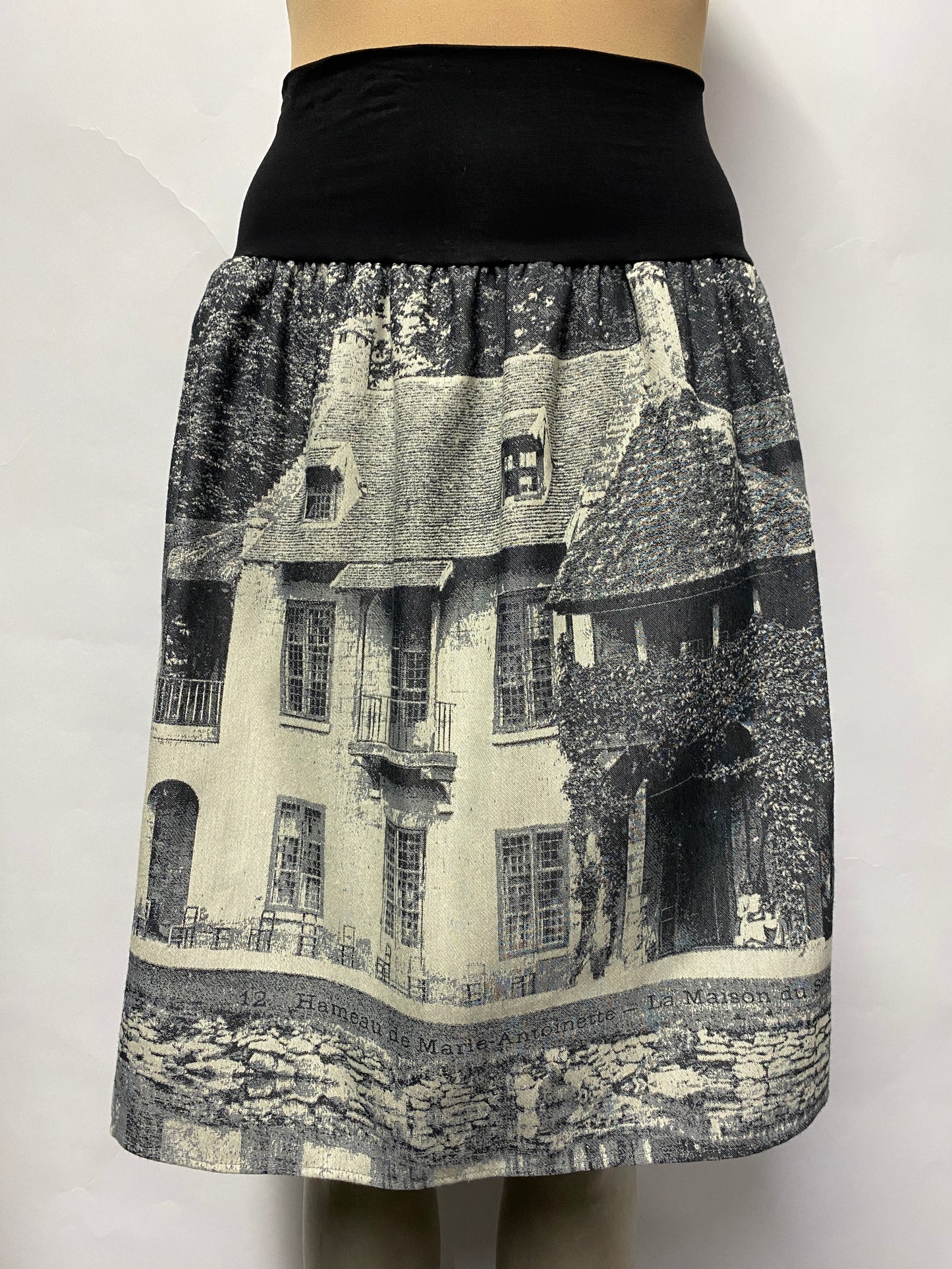 Agnes B Black and White Amy Noir House Print A-line Cotton Skirt Small BNWT